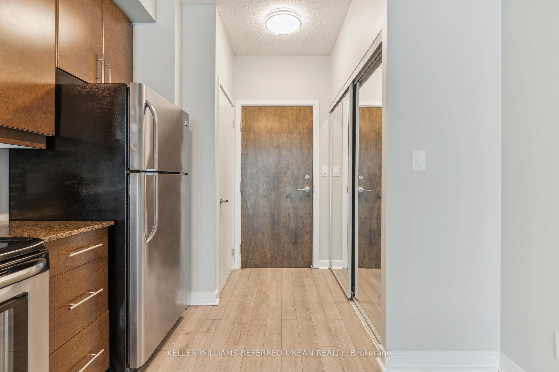 Photo 9 of Unit 2201, 33 Bay Street, Toronto, Waterfront Communities — HOMEH