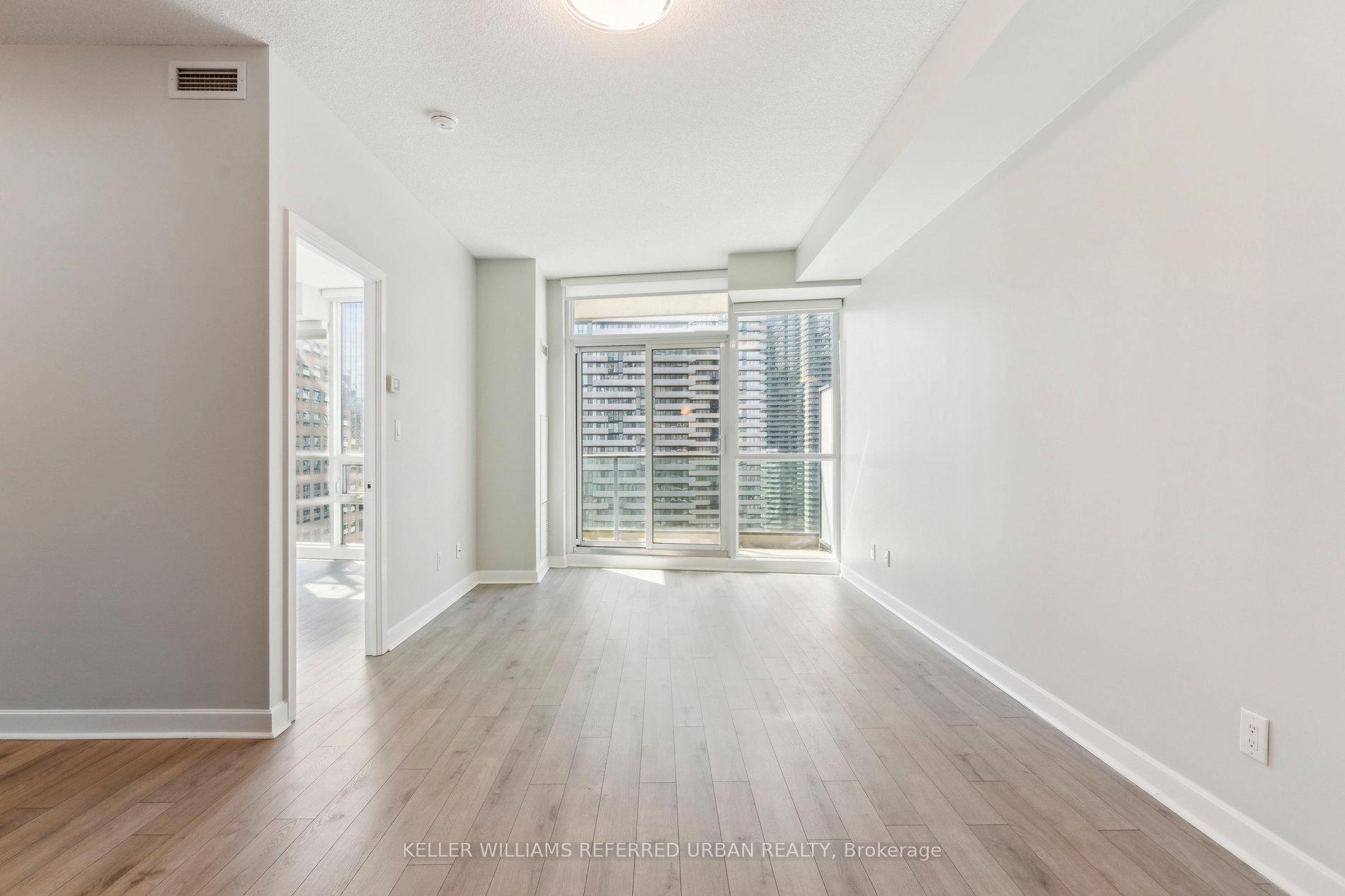 Photo 2 of Unit 2201, 33 Bay Street, Toronto, Waterfront Communities — HOMEH
