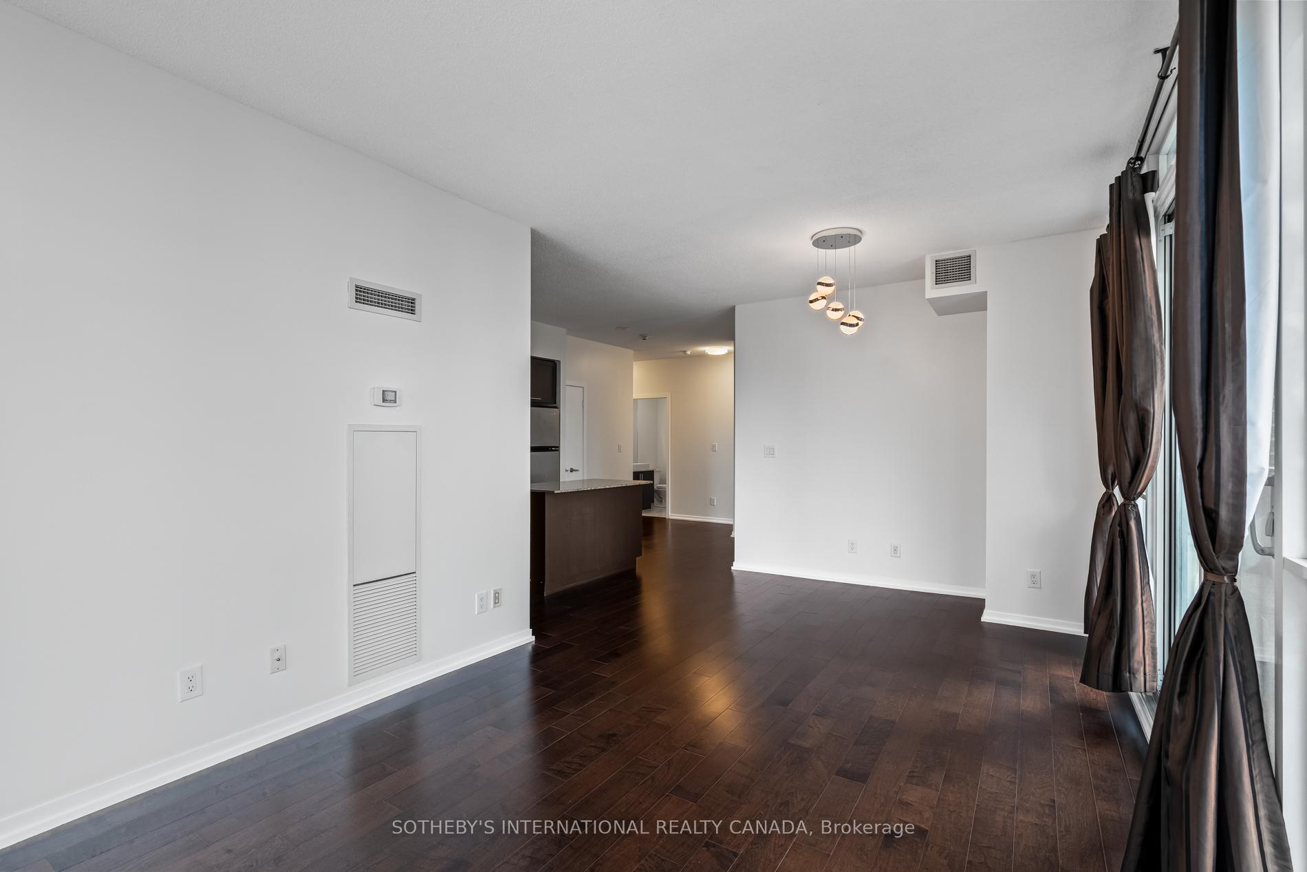 Photo 10 of Unit 2701, 55 Bremner Boulevard, Toronto, Waterfront Communities — HOMEH