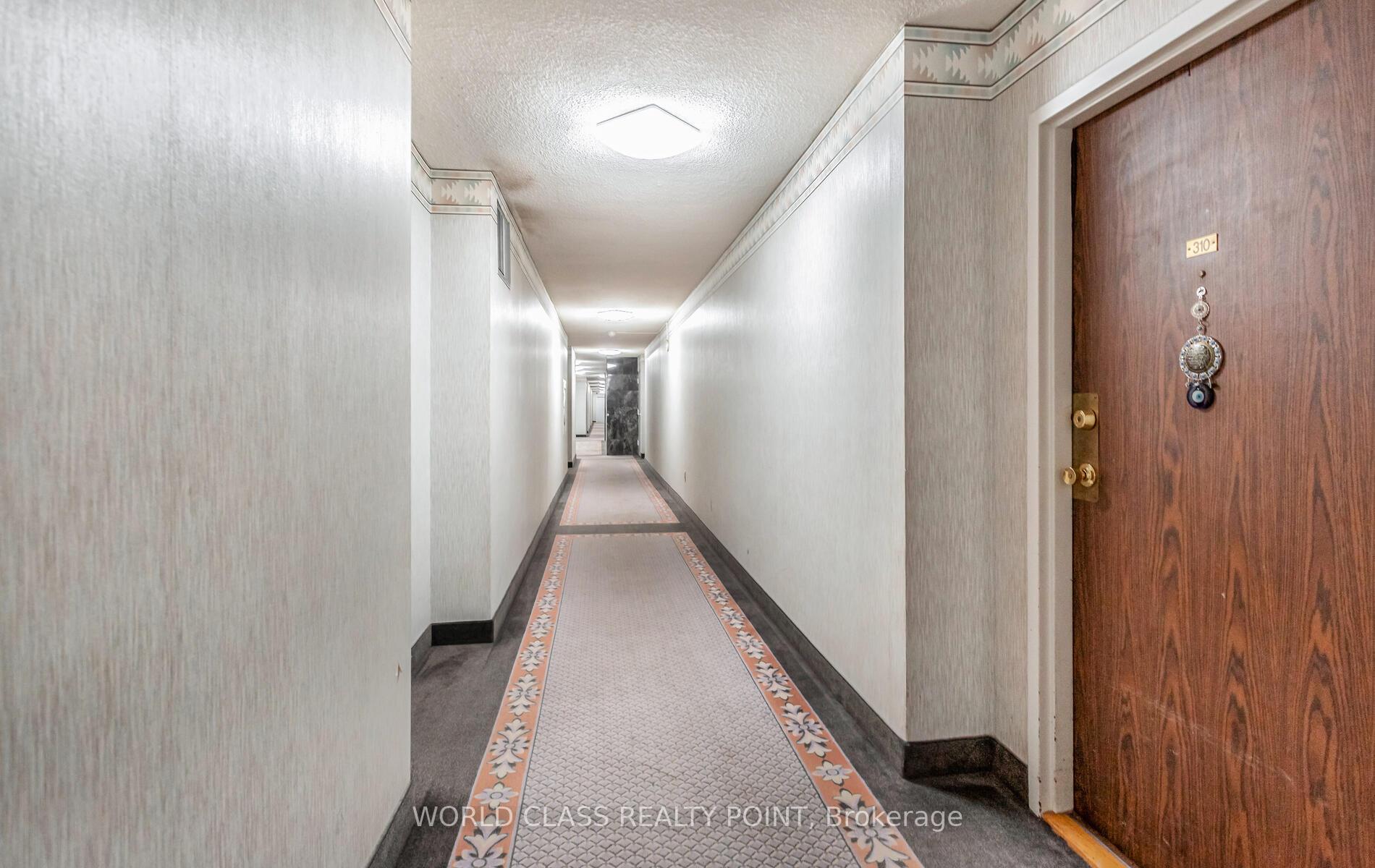 Photo 8 of Unit 310, 15 Kensington Road W, Brampton, Queen Street Corridor — HOMEH