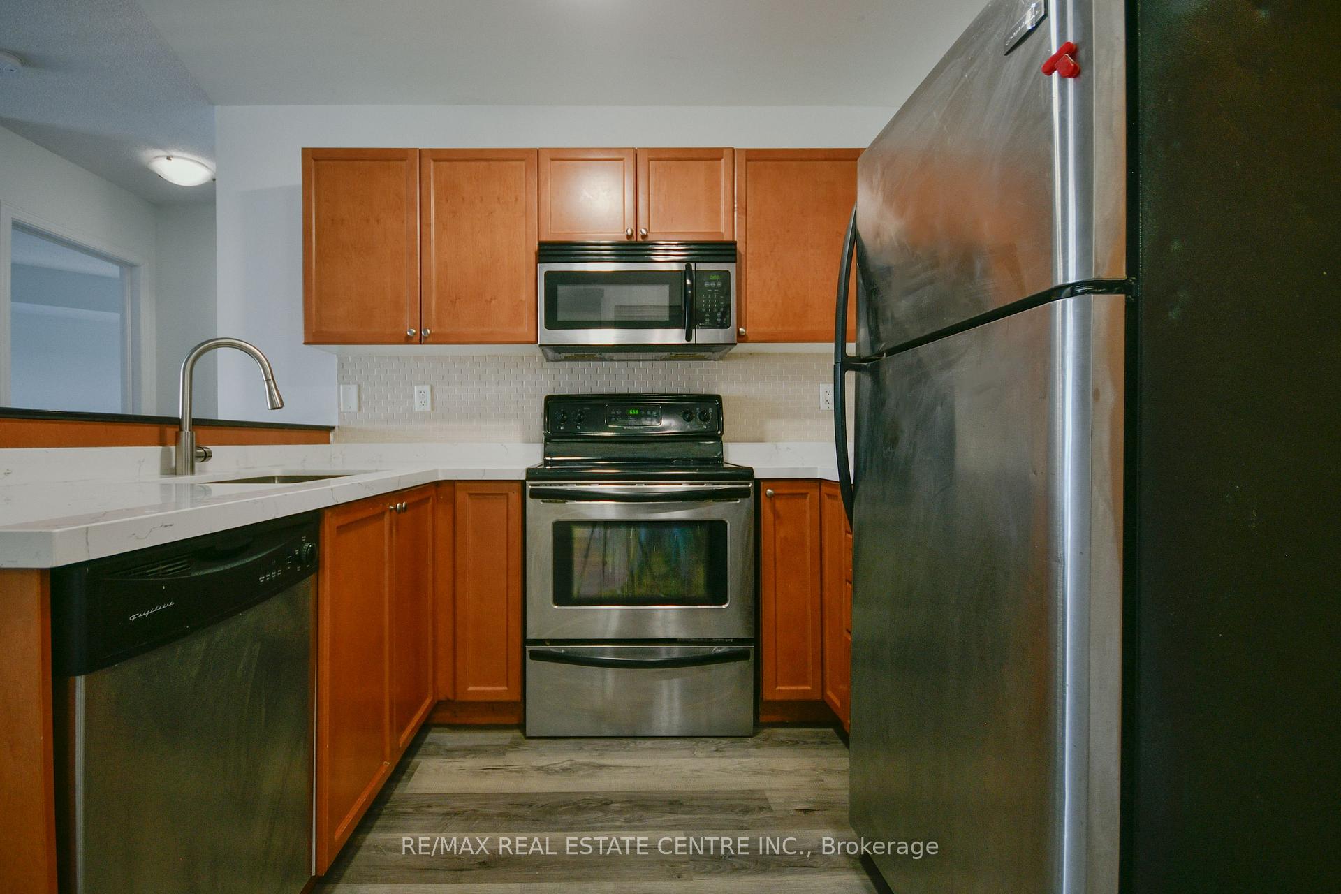 Photo 9 of Unit 405, 8 Harris Street, Cambridge — HOMEH