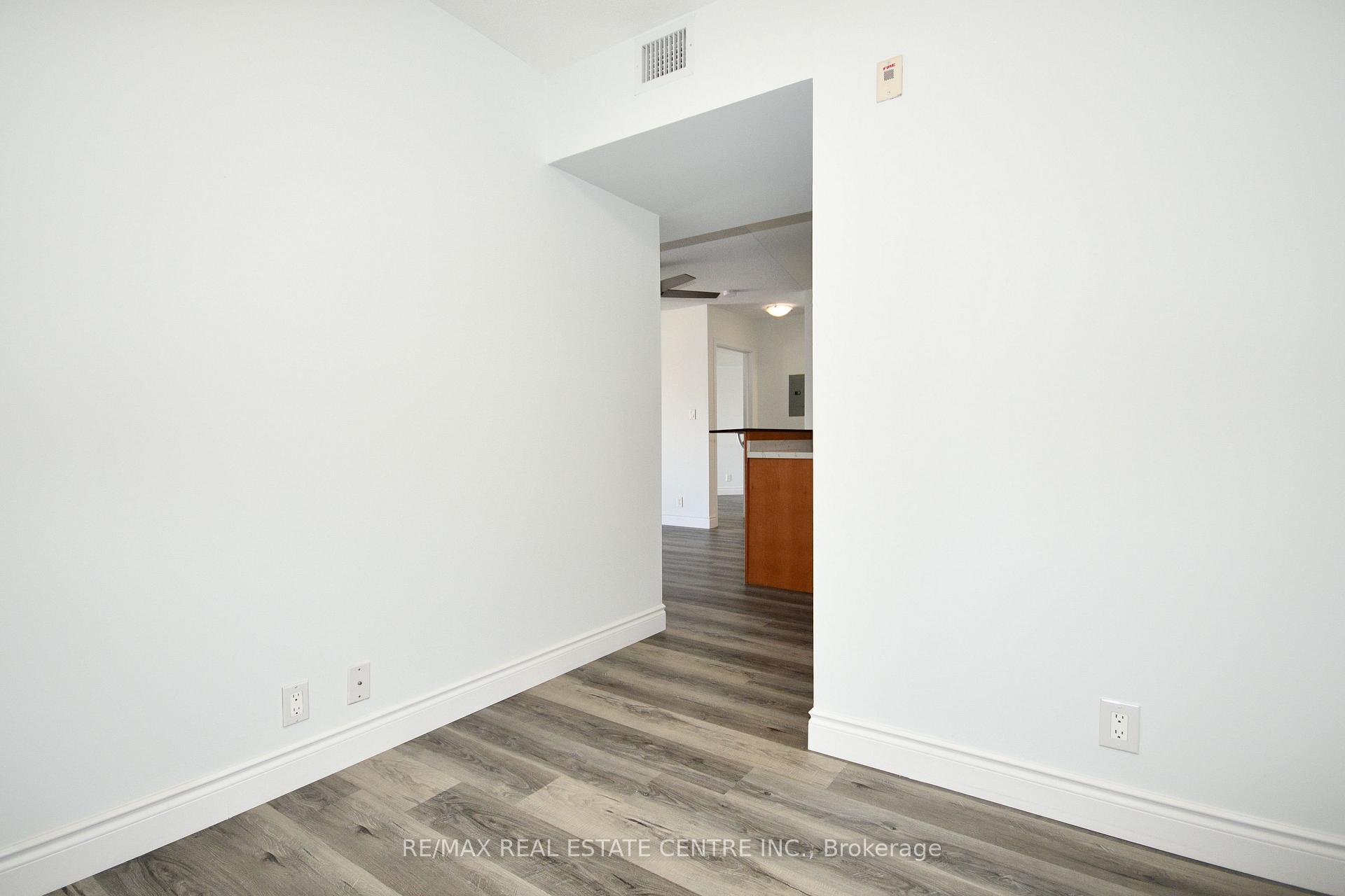 Photo 13 of Unit 405, 8 Harris Street, Cambridge — HOMEH
