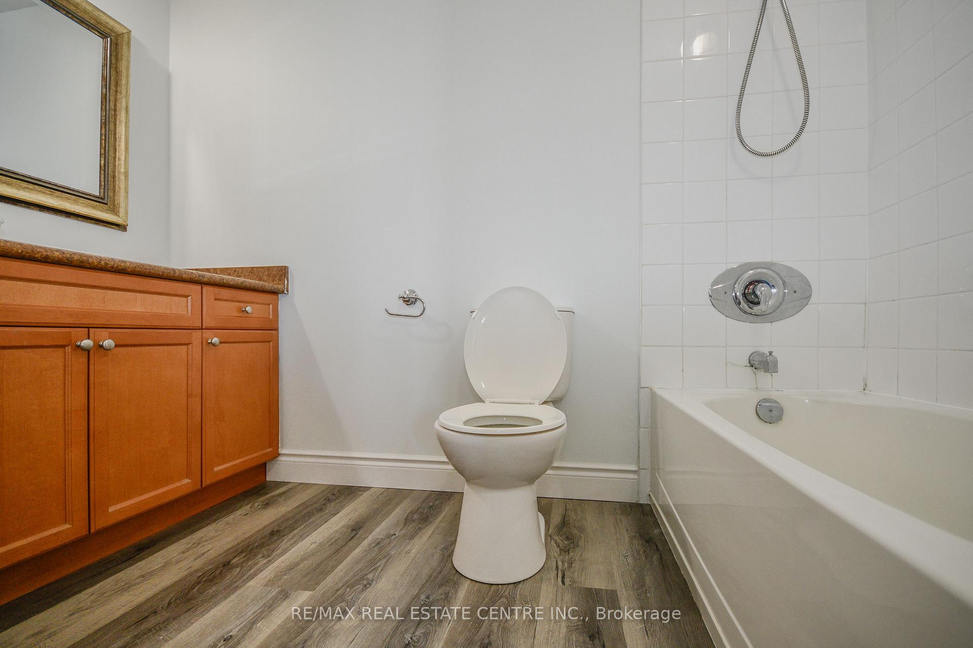 Photo 18 of Unit 405, 8 Harris Street, Cambridge — HOMEH
