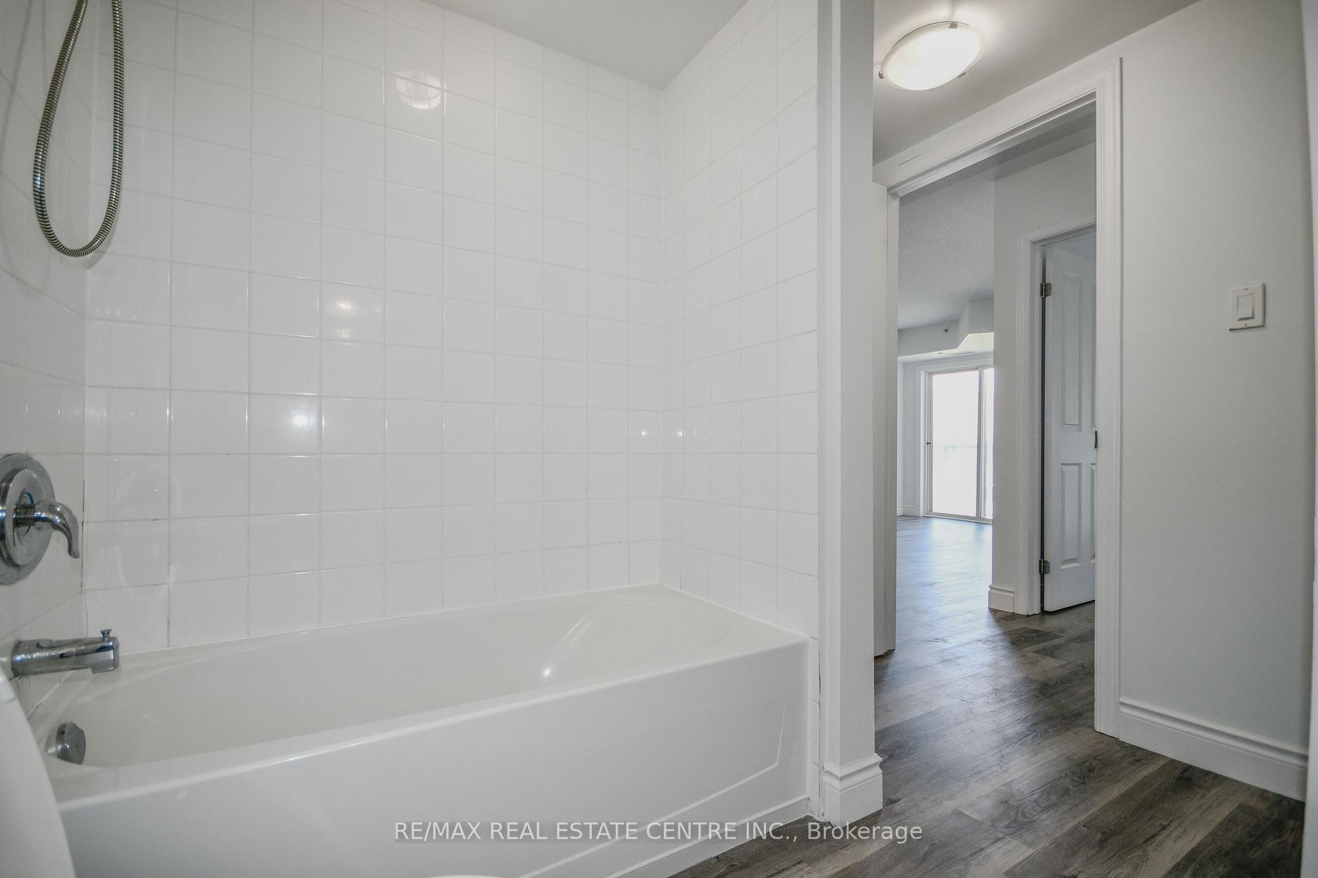 Photo 19 of Unit 405, 8 Harris Street, Cambridge — HOMEH