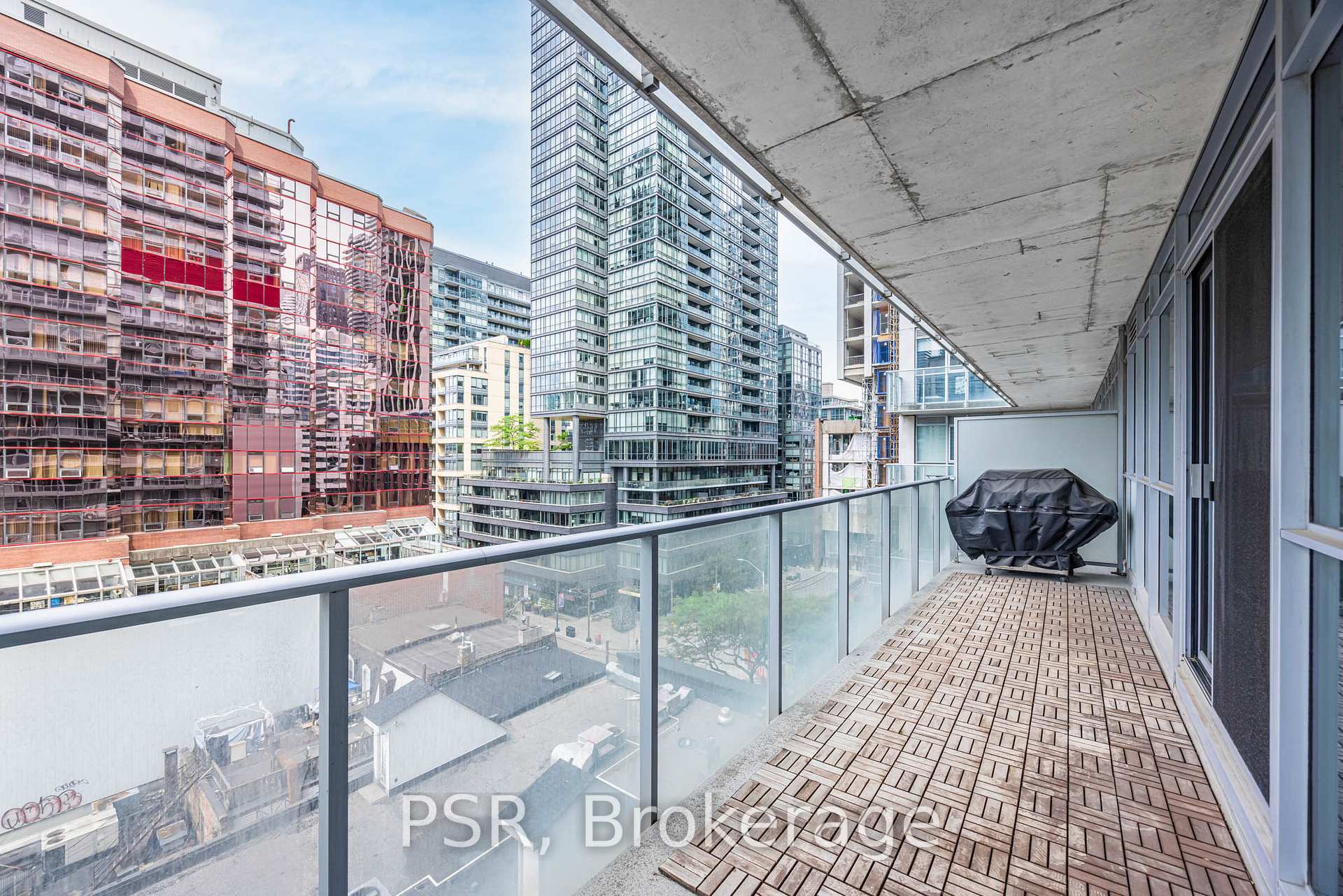Photo 16 of Unit 701, 375 King Street W, Toronto, Waterfront Communities — HOMEH
