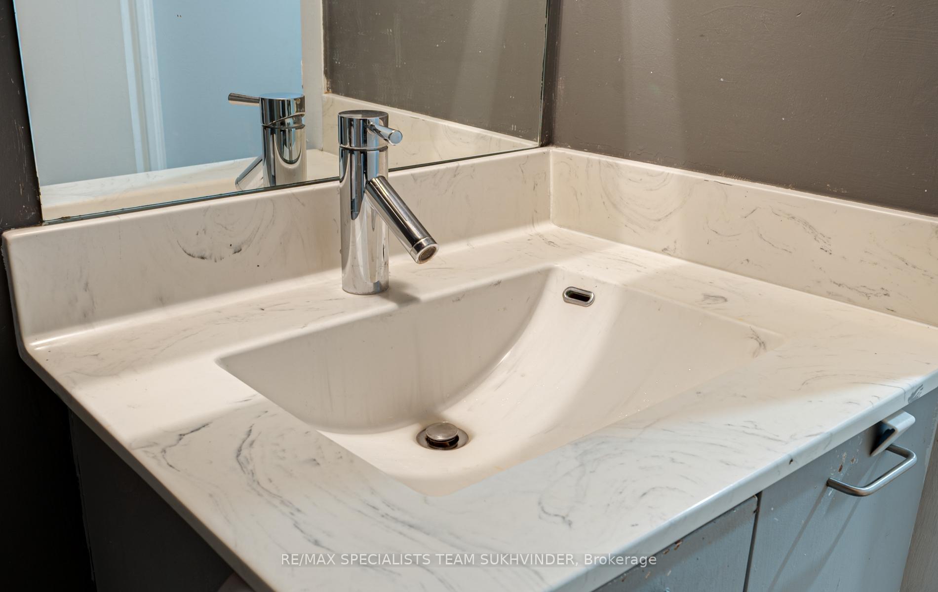 Photo 12 of Unit 408, 20 Joe Shuster Way, Toronto, Niagara — HOMEH