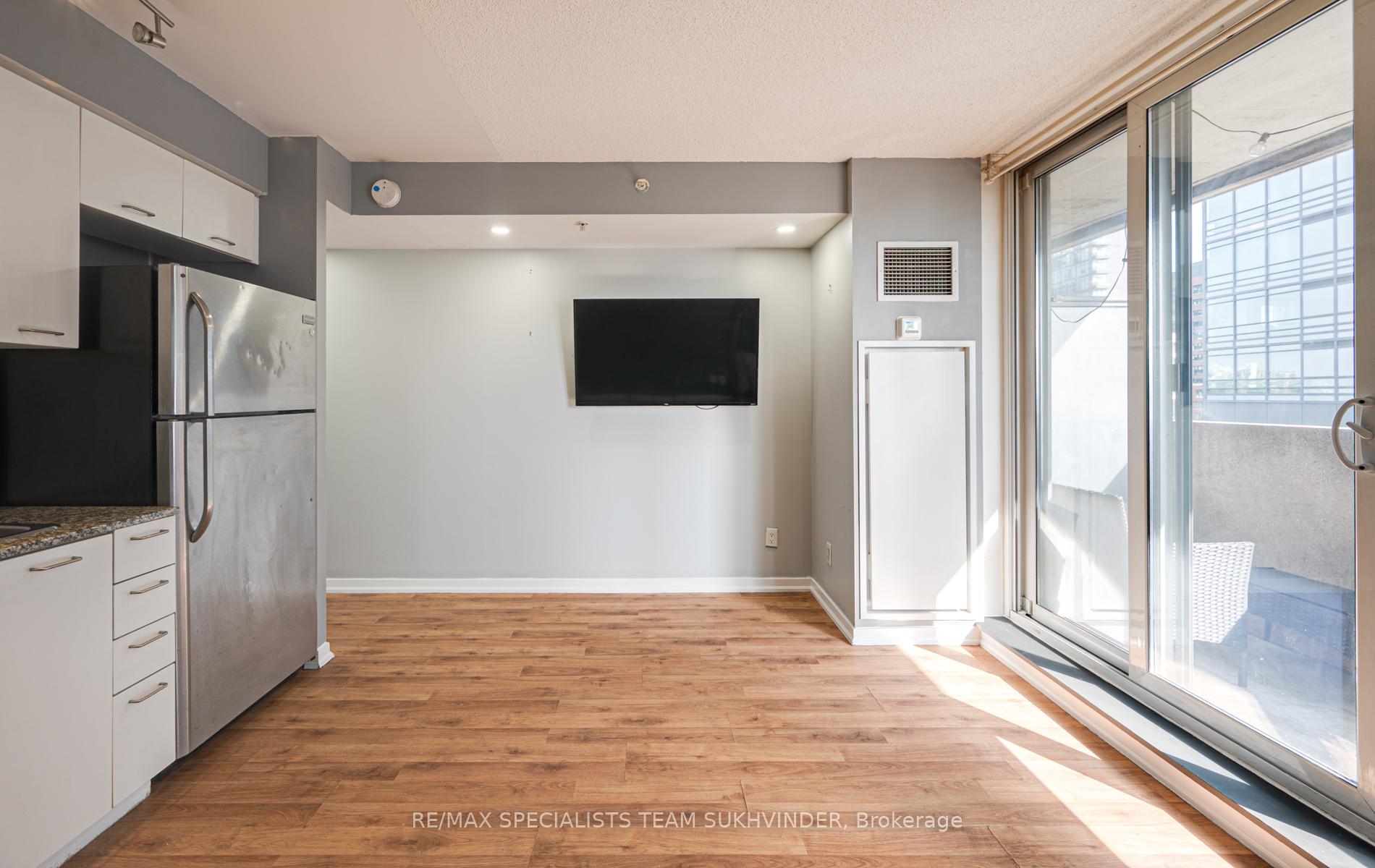 Photo 24 of Unit 408, 20 Joe Shuster Way, Toronto, Niagara — HOMEH