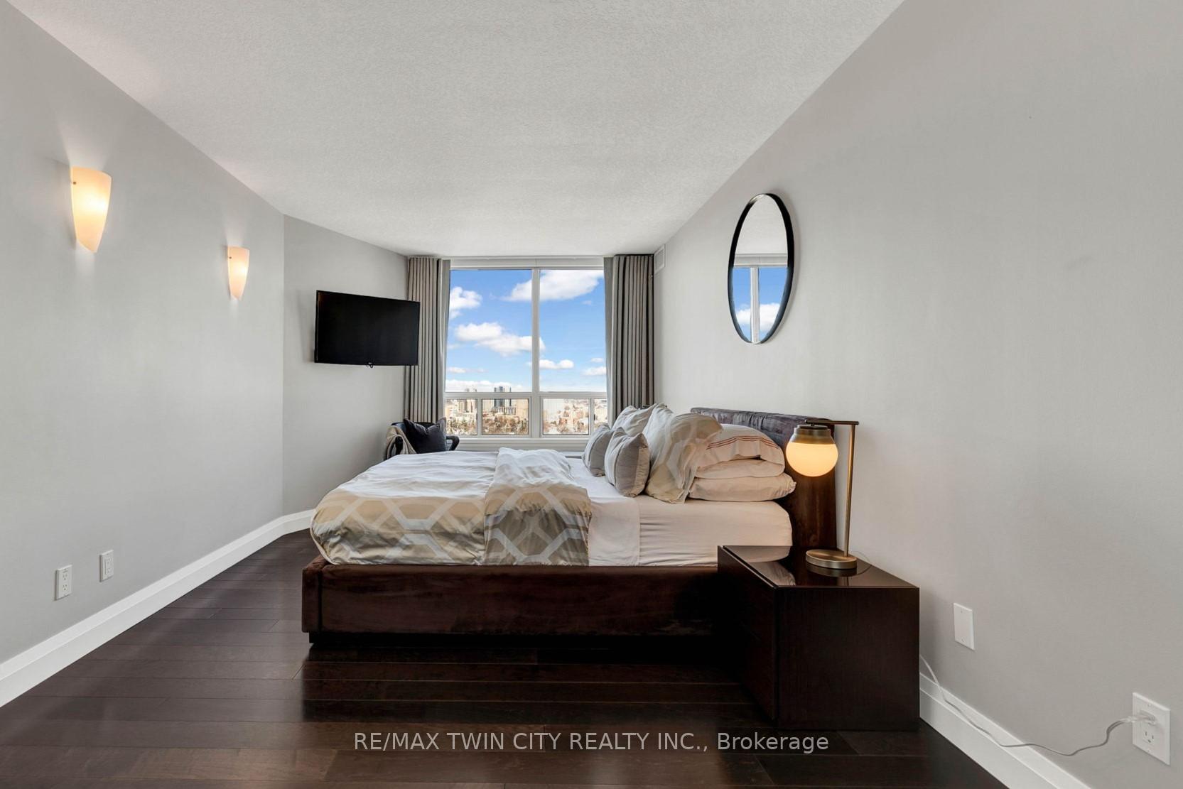 Photo 7 of Unit 2304, 6 Willow Street, Waterloo — HOMEH