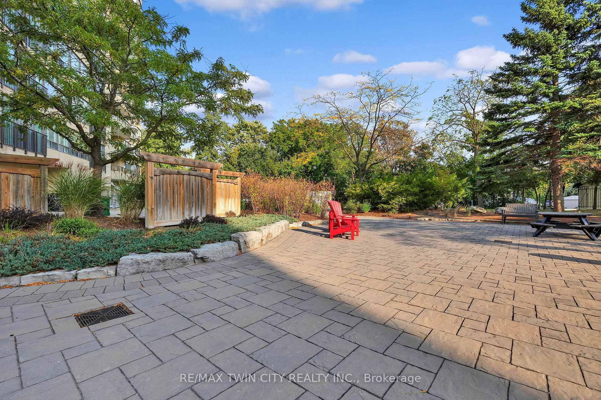 Photo 36 of Unit 2304, 6 Willow Street, Waterloo — HOMEH