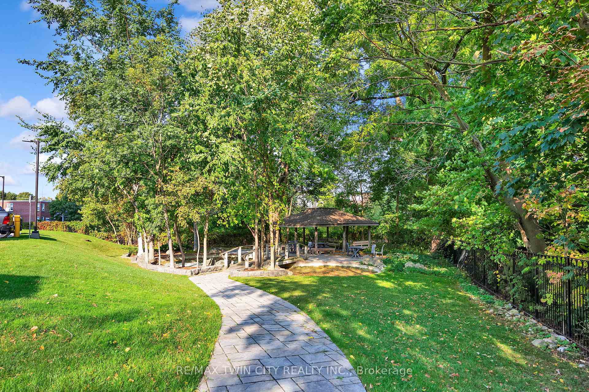 Photo 37 of Unit 2304, 6 Willow Street, Waterloo — HOMEH