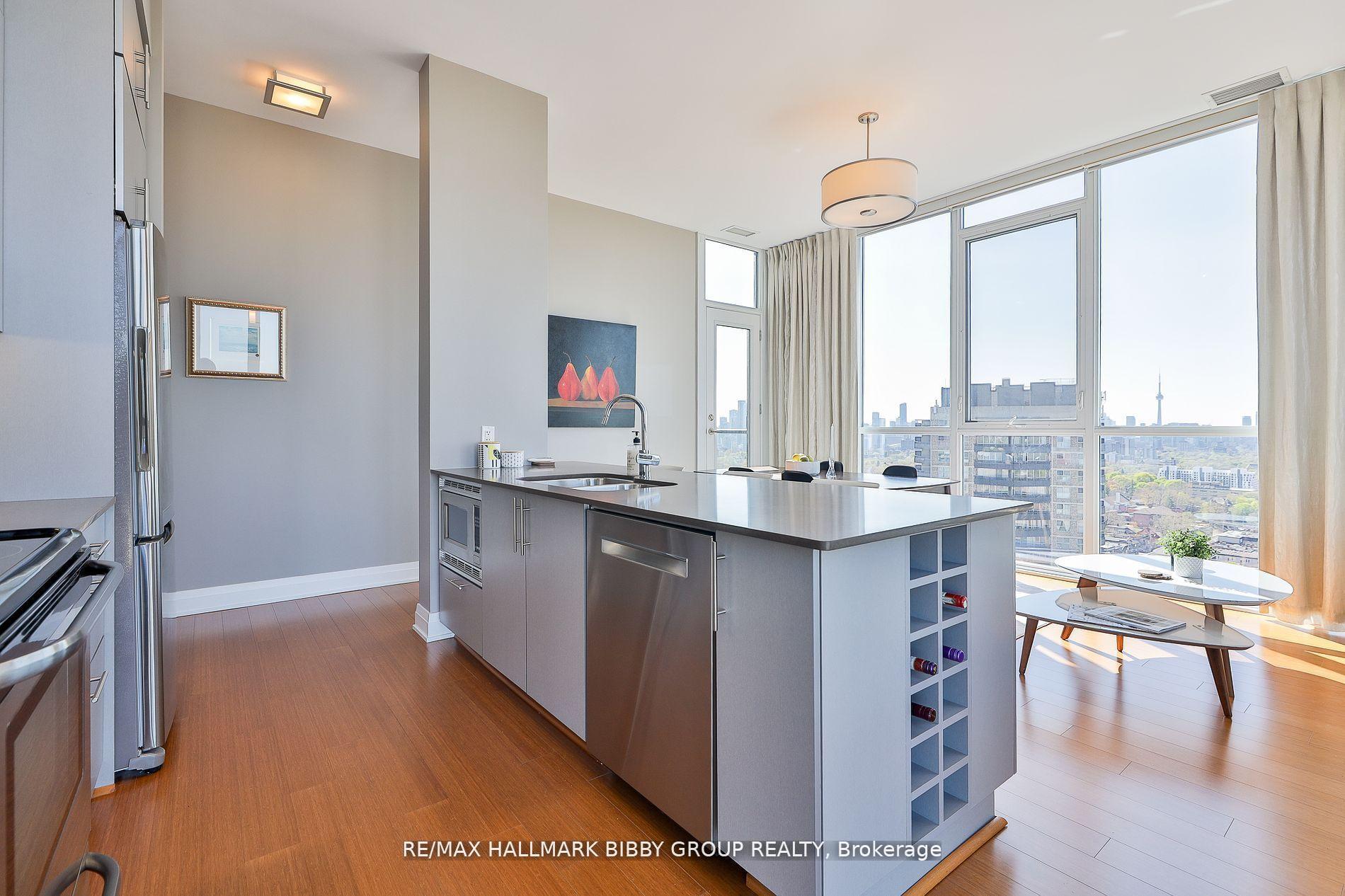 Photo 3 of Unit PH06, 530 St Clair Avenue W, Toronto, Humewood-Cedarvale — HOMEH