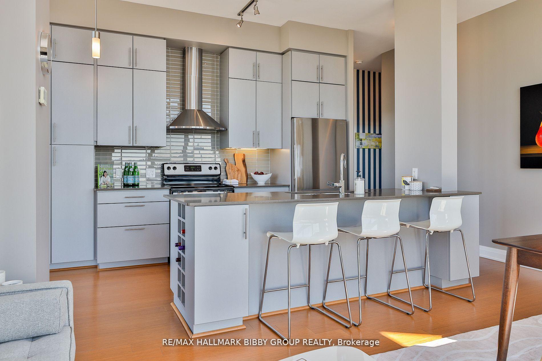 Photo 2 of Unit PH06, 530 St Clair Avenue W, Toronto, Humewood-Cedarvale — HOMEH