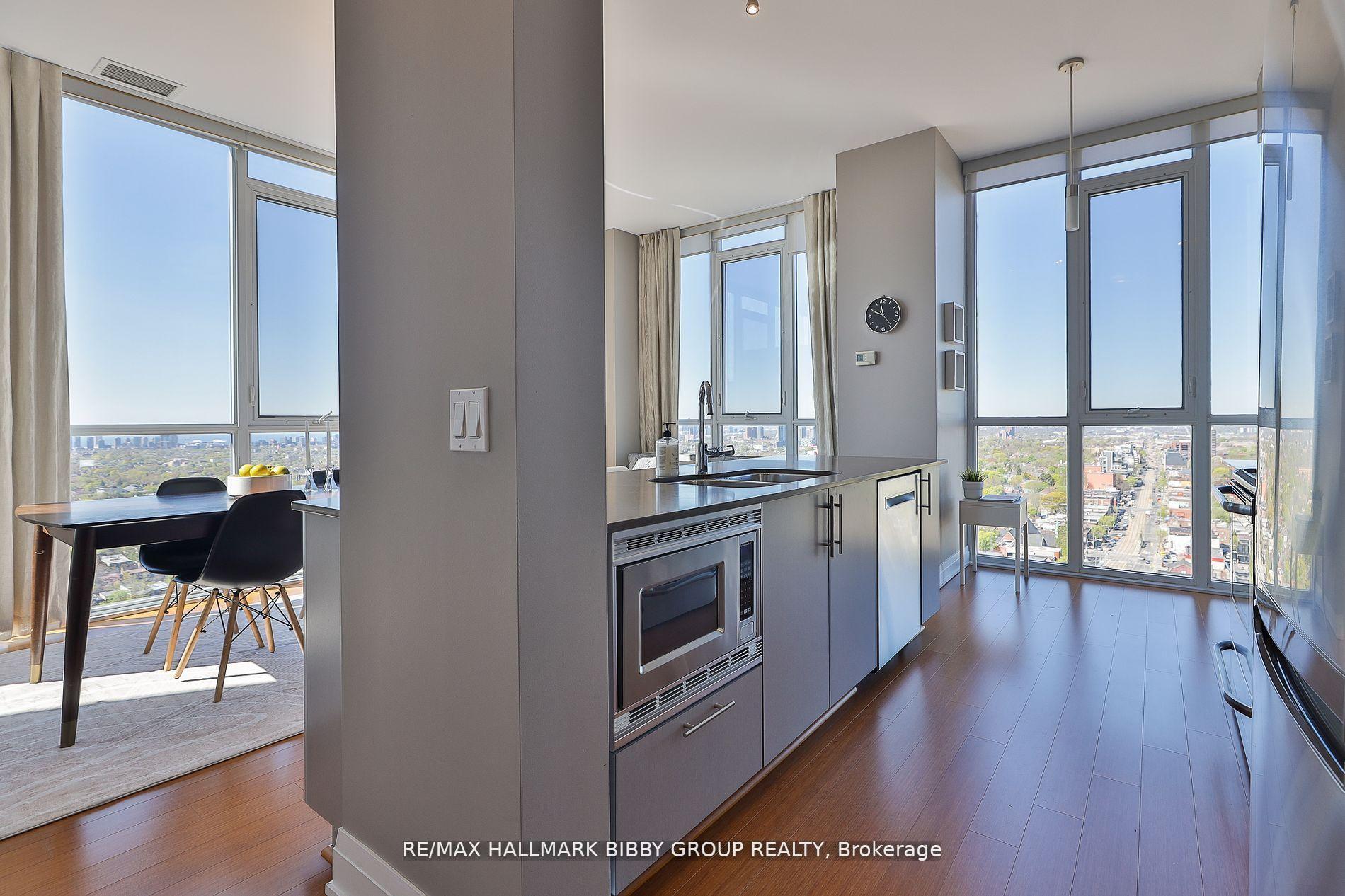 Photo 6 of Unit PH06, 530 St Clair Avenue W, Toronto, Humewood-Cedarvale — HOMEH