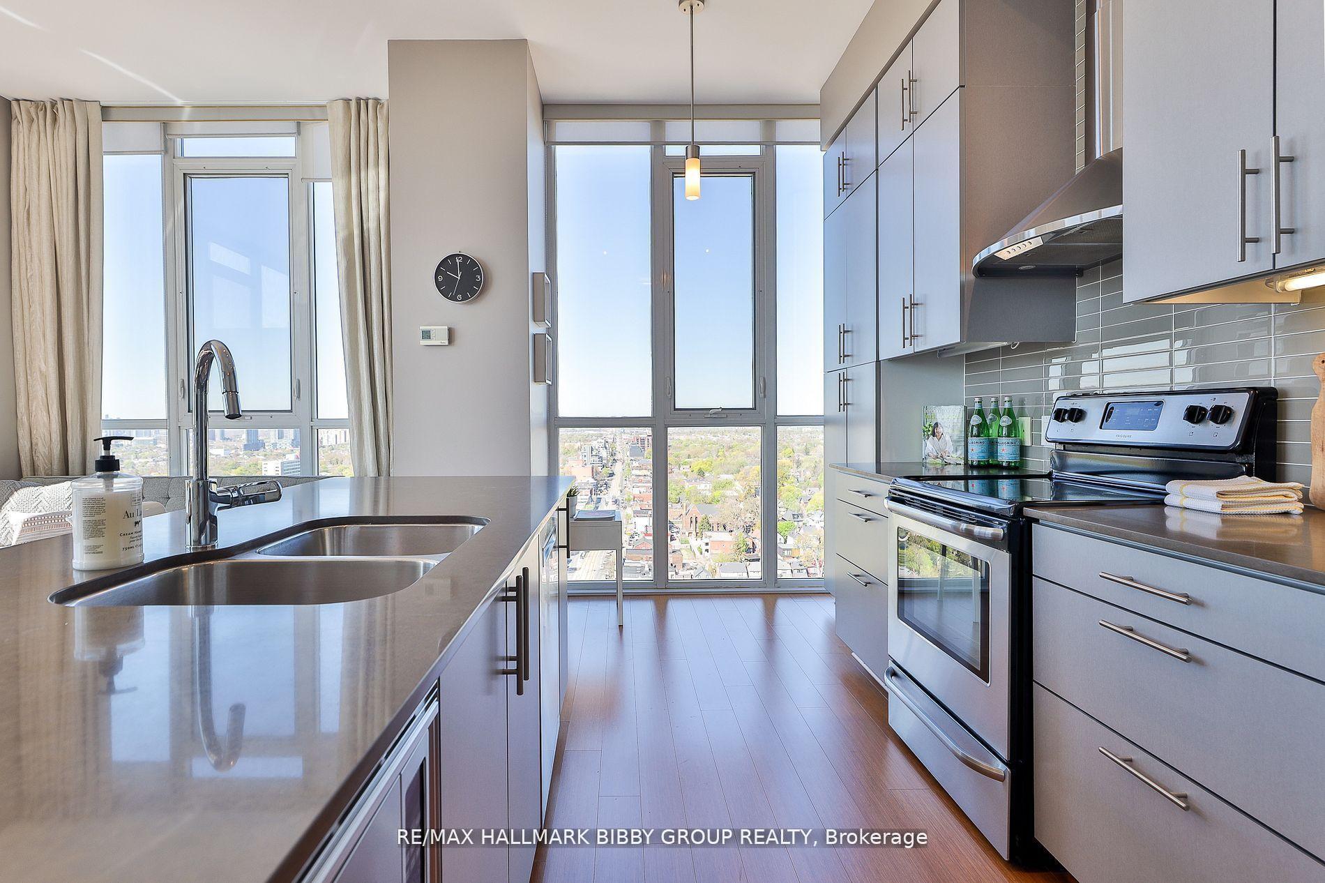 Photo 16 of Unit PH06, 530 St Clair Avenue W, Toronto, Humewood-Cedarvale — HOMEH