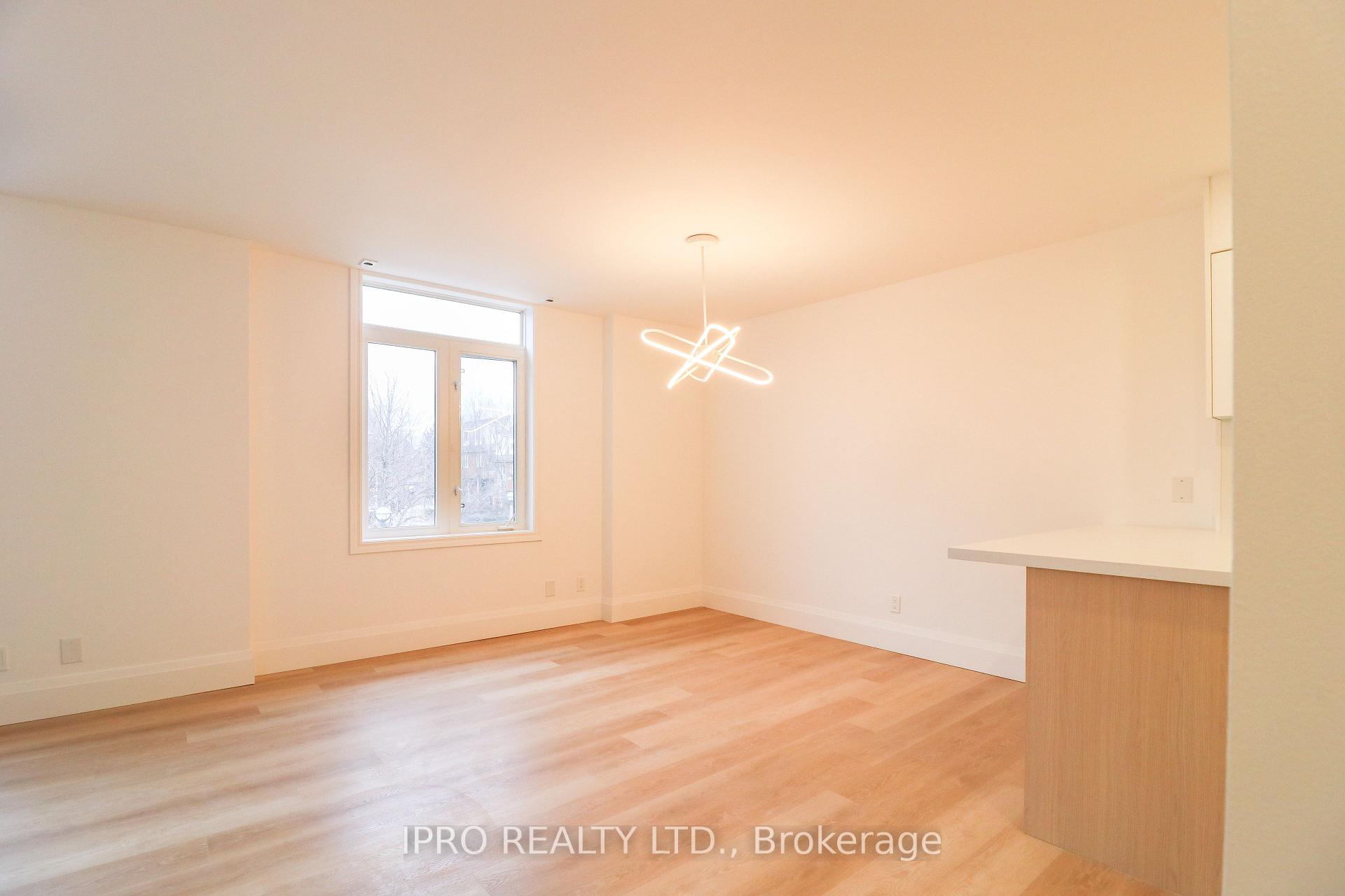 Photo 13 of Unit 304, 3 Shank Street, Toronto, Niagara — HOMEH