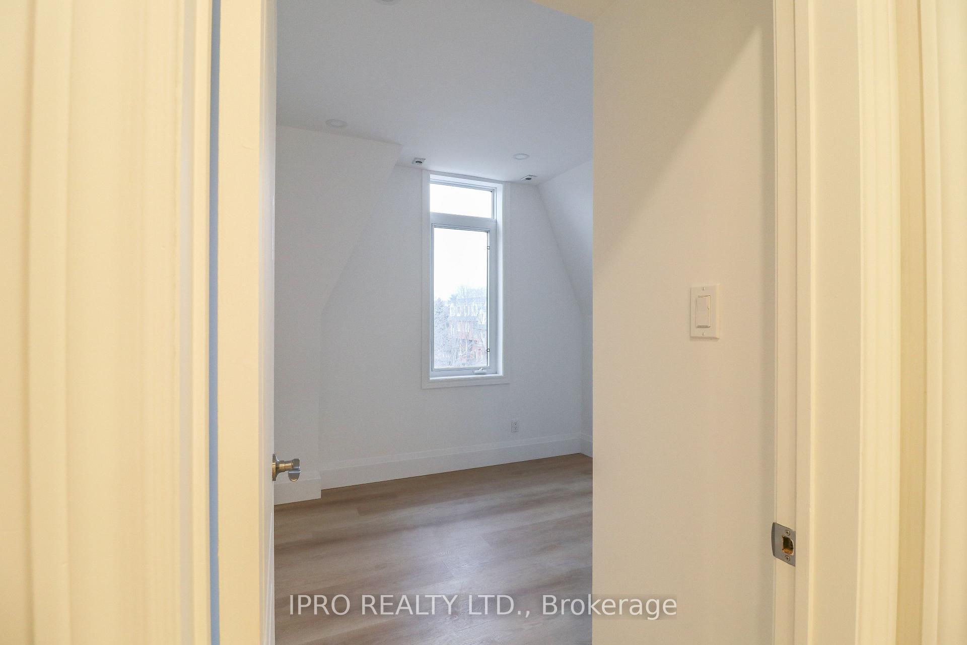 Photo 21 of Unit 304, 3 Shank Street, Toronto, Niagara — HOMEH