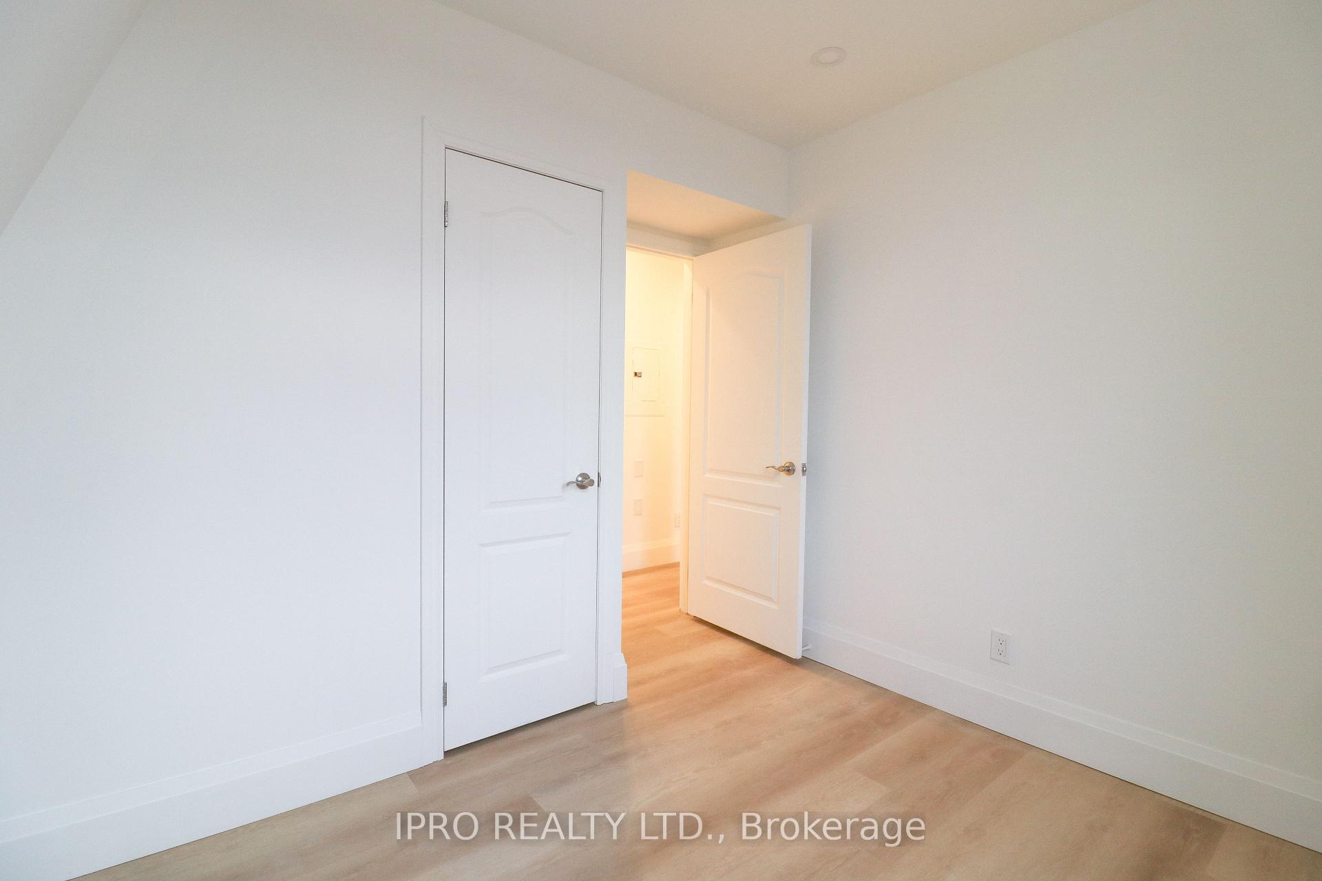Photo 19 of Unit 304, 3 Shank Street, Toronto, Niagara — HOMEH