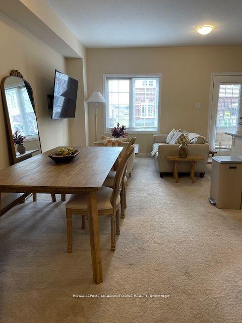 Photo 14 of Unit 28, 88 Decorso Drive, Guelph, Kortright East — HOMEH