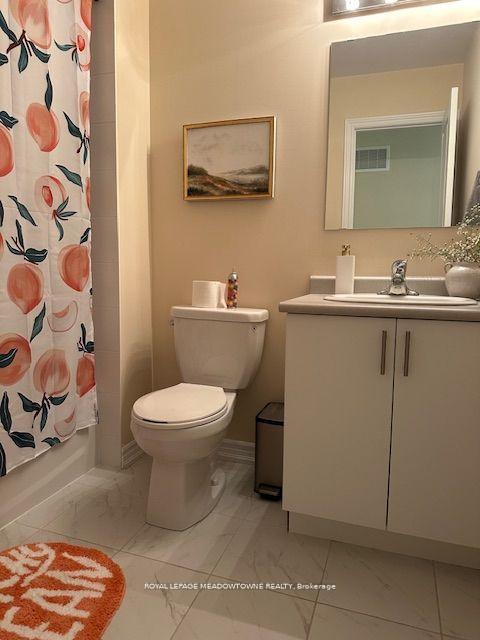 Photo 5 of Unit 28, 88 Decorso Drive, Guelph, Kortright East — HOMEH