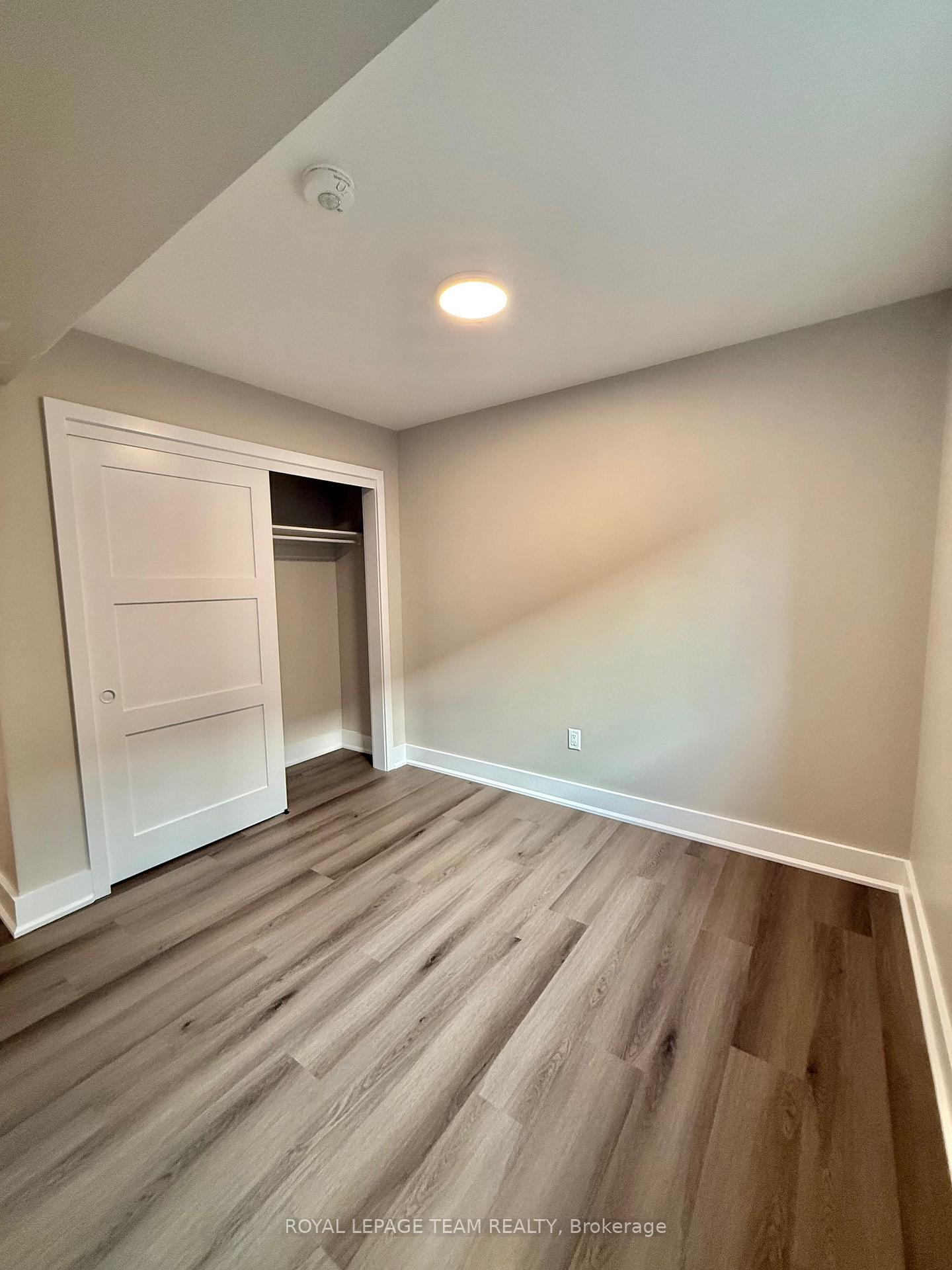 Photo 5 of Unit 7, 342 Fifth Avenue, Ottawa, Glebe — HOMEH