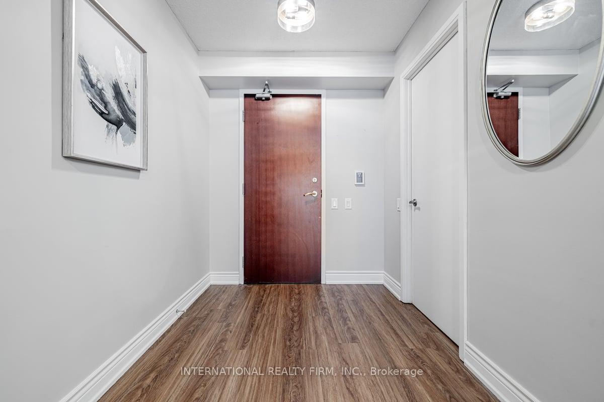 Photo 2 of Unit 2109, 2181 Yonge Street, Toronto, Mount Pleasant West — HOMEH