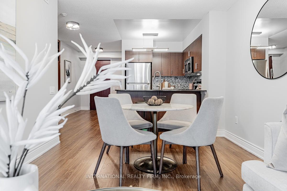 Photo 7 of Unit 2109, 2181 Yonge Street, Toronto, Mount Pleasant West — HOMEH