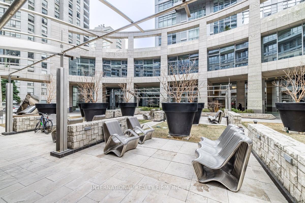 Photo 22 of Unit 2109, 2181 Yonge Street, Toronto, Mount Pleasant West — HOMEH