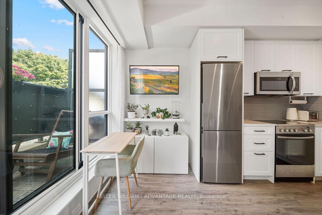 Photo 11 of Unit 421, 1630 Queen Street E, Toronto, The Beaches — HOMEH