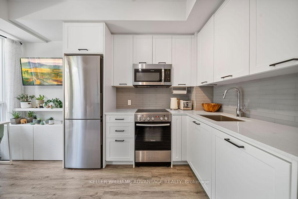 Photo 8 of Unit 421, 1630 Queen Street E, Toronto, The Beaches — HOMEH