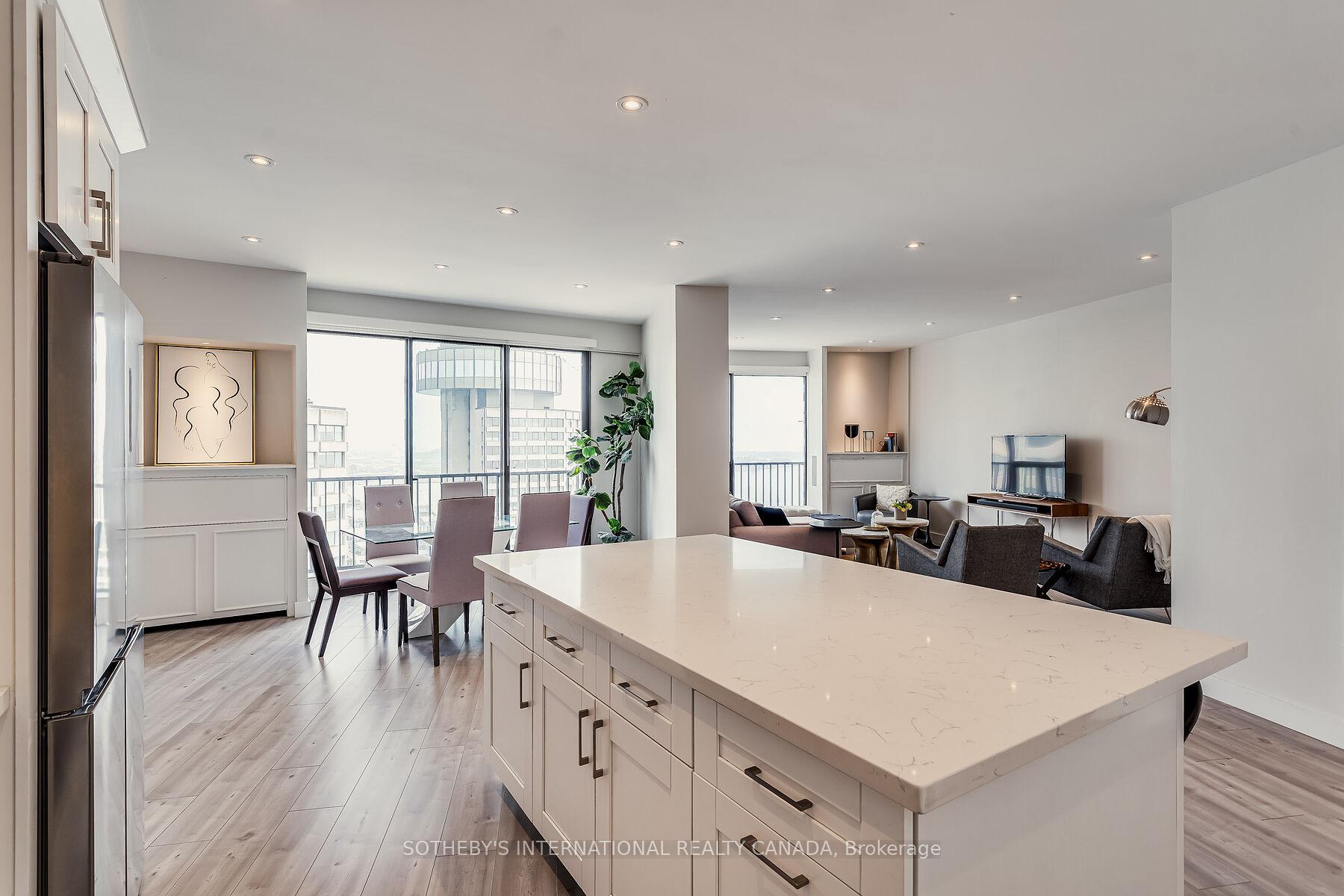 Photo 13 of Unit 3408, 33 Harbour Square, Toronto, Waterfront Communities — HOMEH