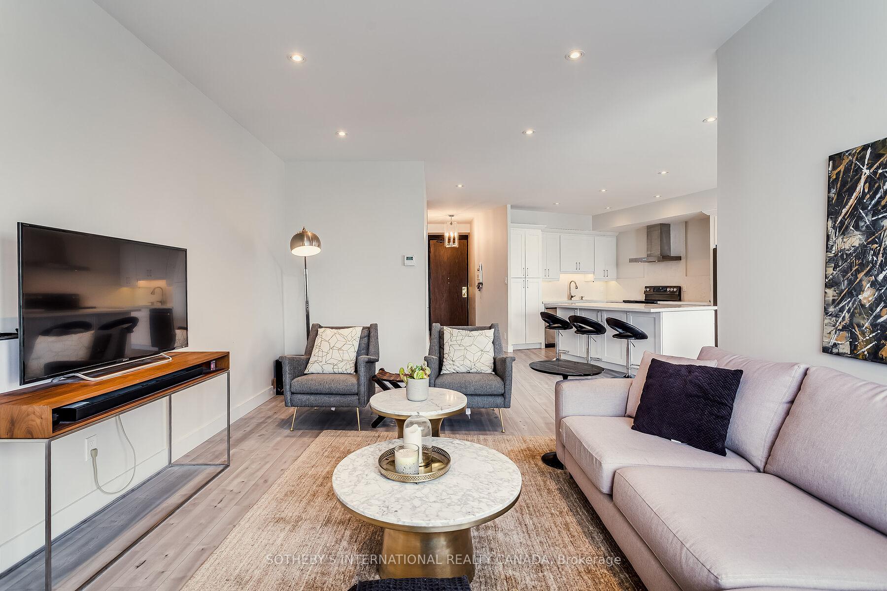 Photo 15 of Unit 3408, 33 Harbour Square, Toronto, Waterfront Communities — HOMEH