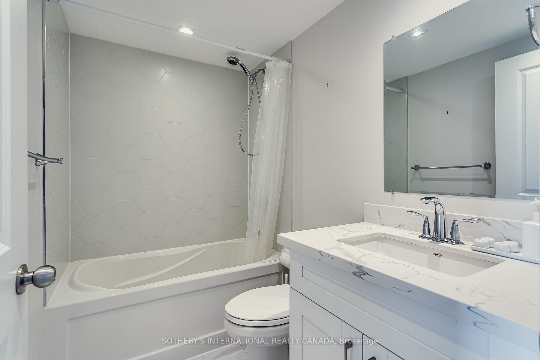 Photo 26 of Unit 3408, 33 Harbour Square, Toronto, Waterfront Communities — HOMEH