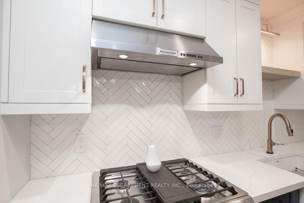 Photo 6 of Unit 22, 1809 Upper Wentworth Street, Hamilton, Allison — HOMEH