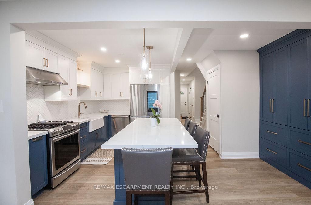Photo 10 of Unit 22, 1809 Upper Wentworth Street, Hamilton, Allison — HOMEH