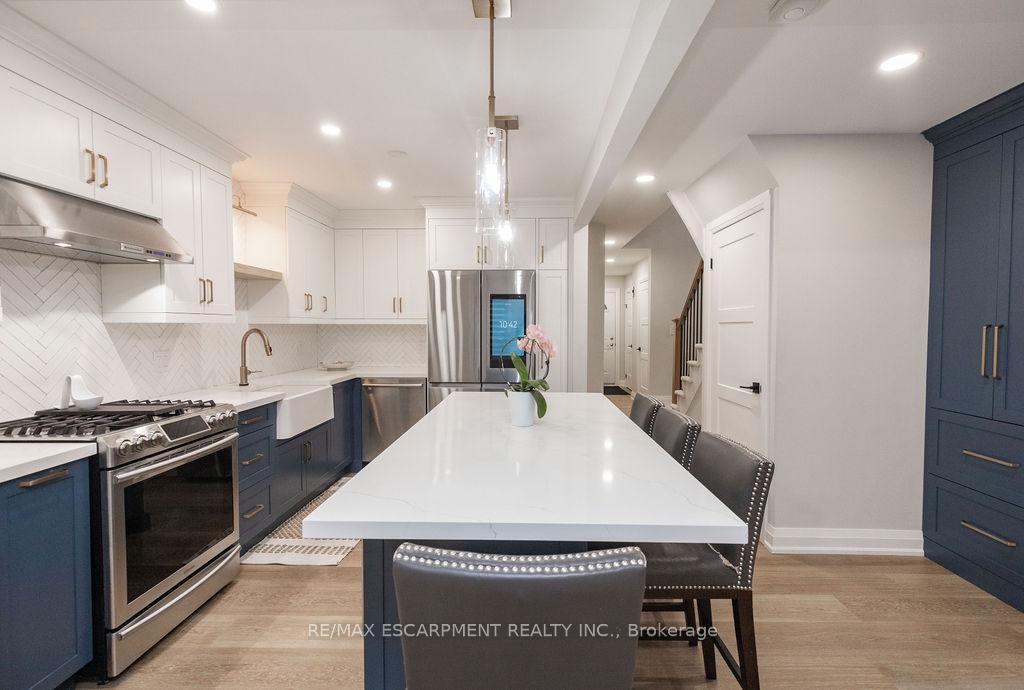 Photo 13 of Unit 22, 1809 Upper Wentworth Street, Hamilton, Allison — HOMEH