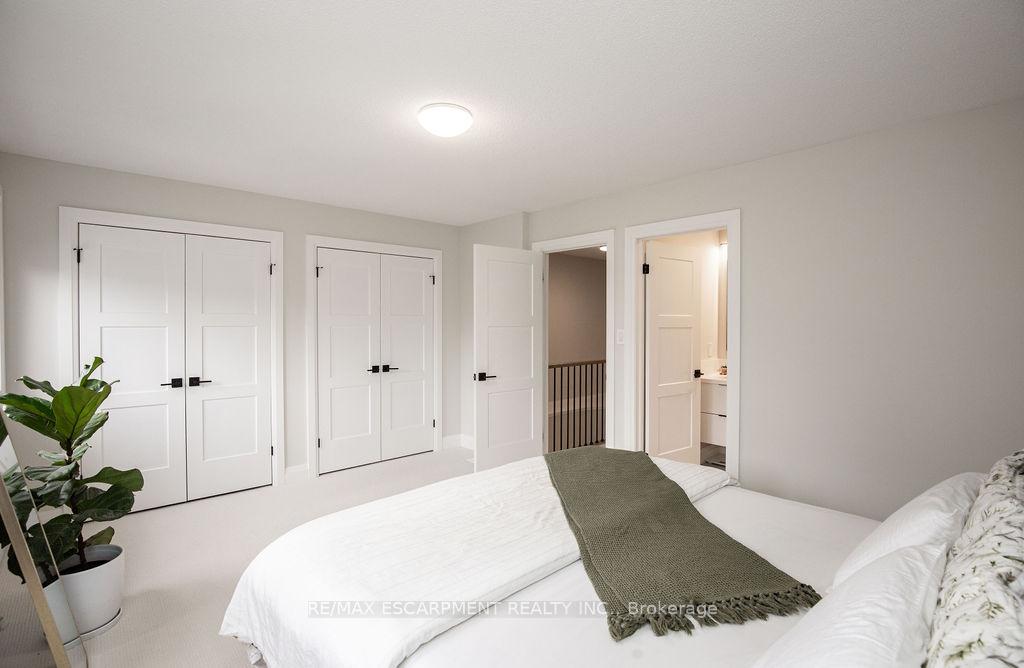 Photo 22 of Unit 22, 1809 Upper Wentworth Street, Hamilton, Allison — HOMEH