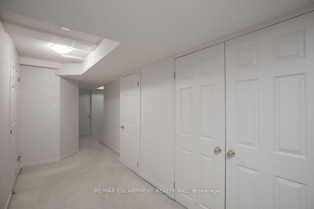 Photo 24 of Unit 22, 1809 Upper Wentworth Street, Hamilton, Allison — HOMEH