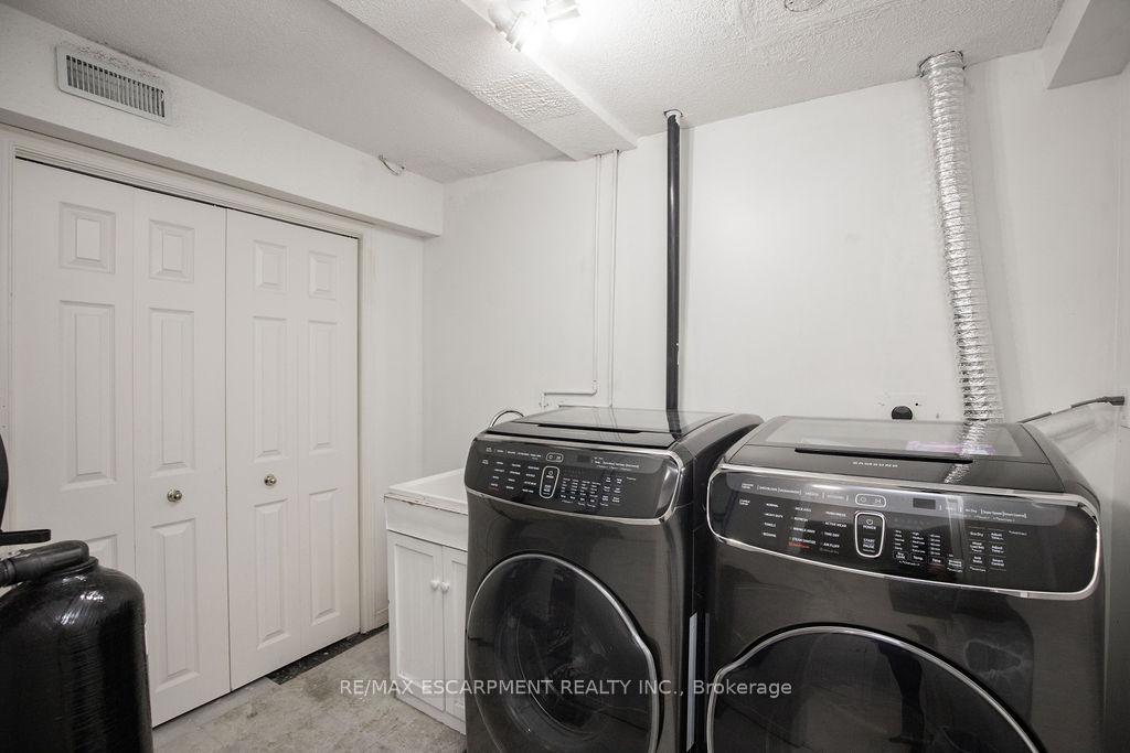 Photo 35 of Unit 22, 1809 Upper Wentworth Street, Hamilton, Allison — HOMEH