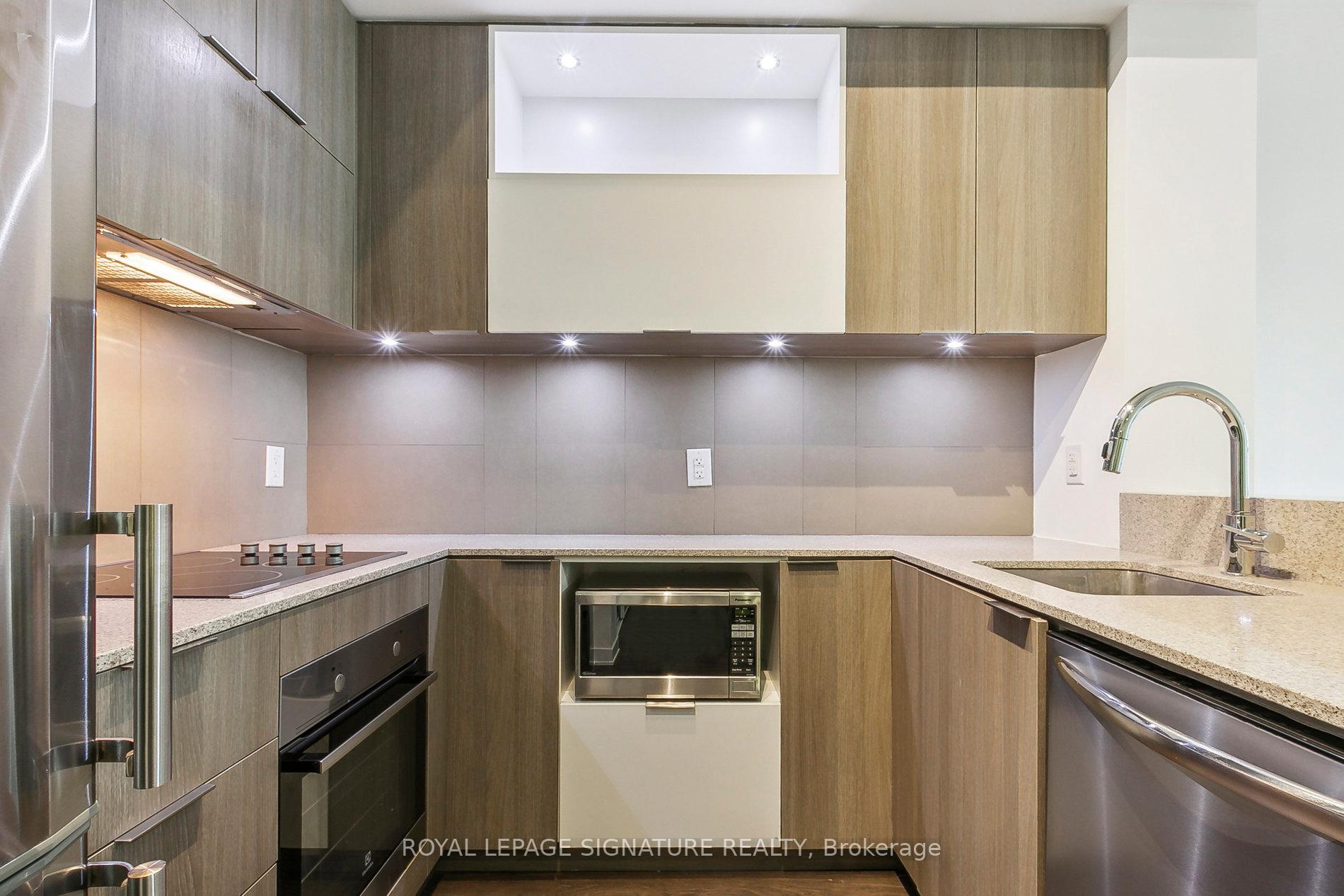 Photo 5 of Unit 401, 170 Sumach Street, Toronto, Regent Park — HOMEH