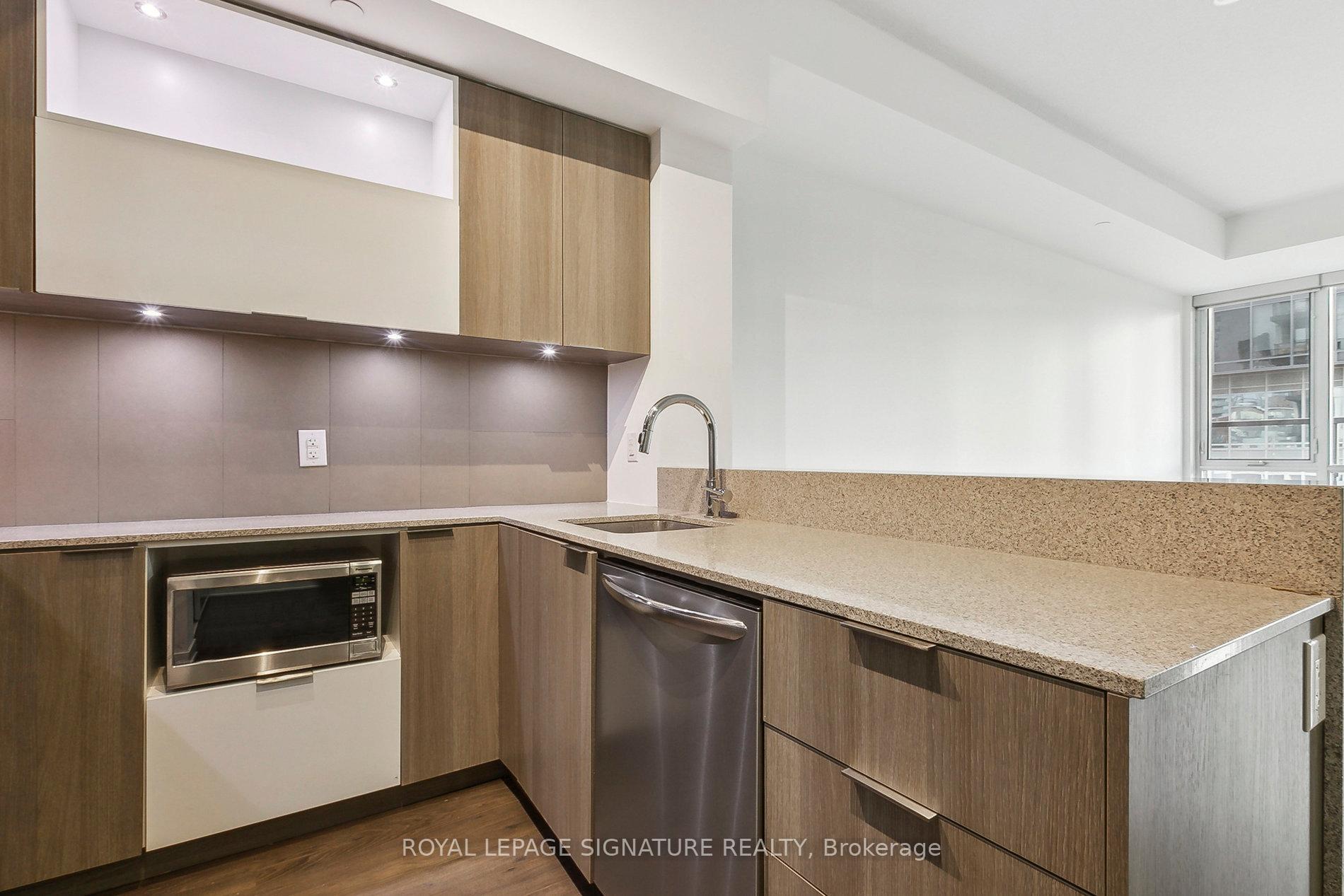 Photo 4 of Unit 401, 170 Sumach Street, Toronto, Regent Park — HOMEH