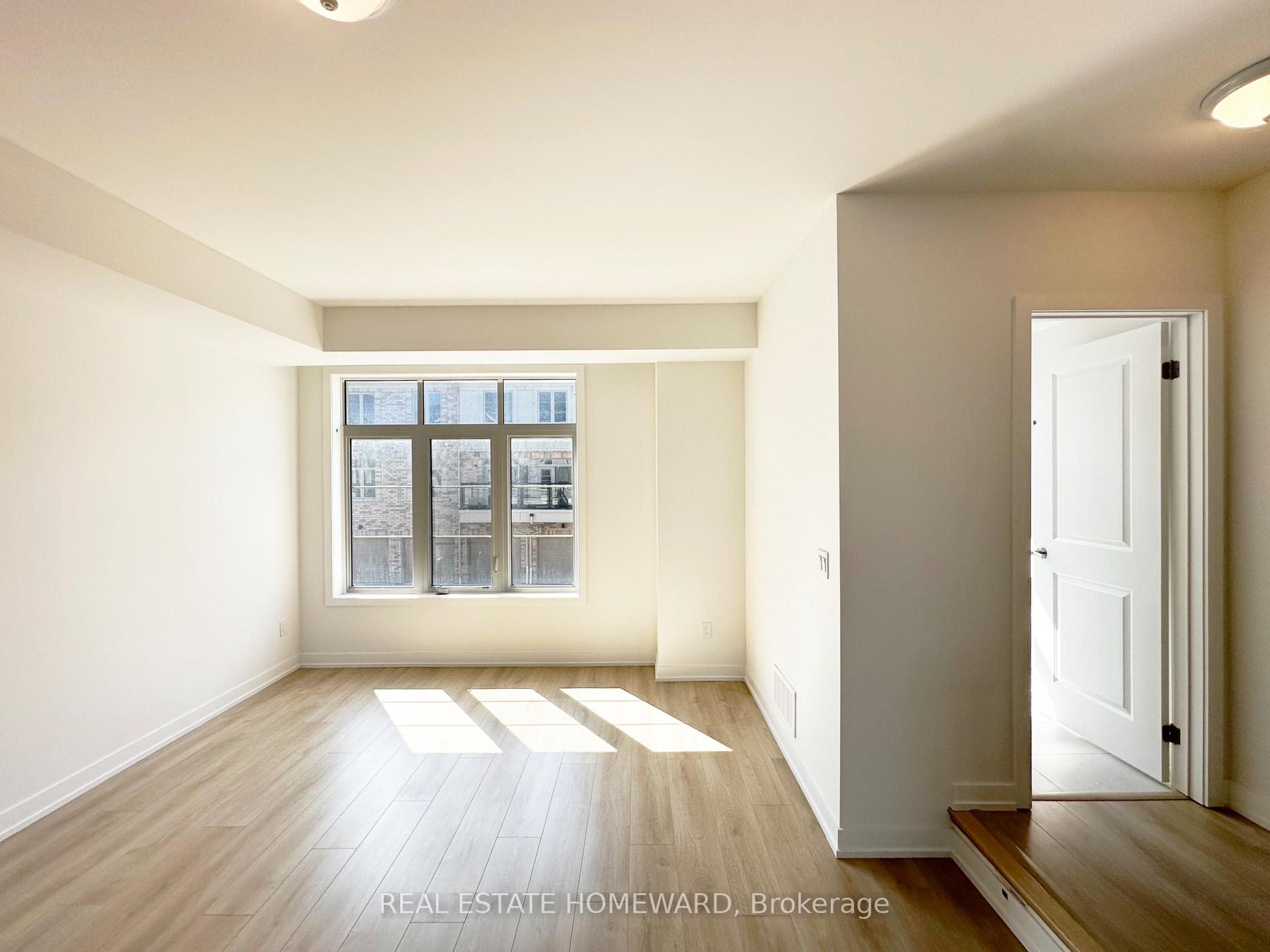 Photo 7 of Unit 303, 1655 Palmers Sawmill Road, Pickering, Duffin Heights — HOMEH