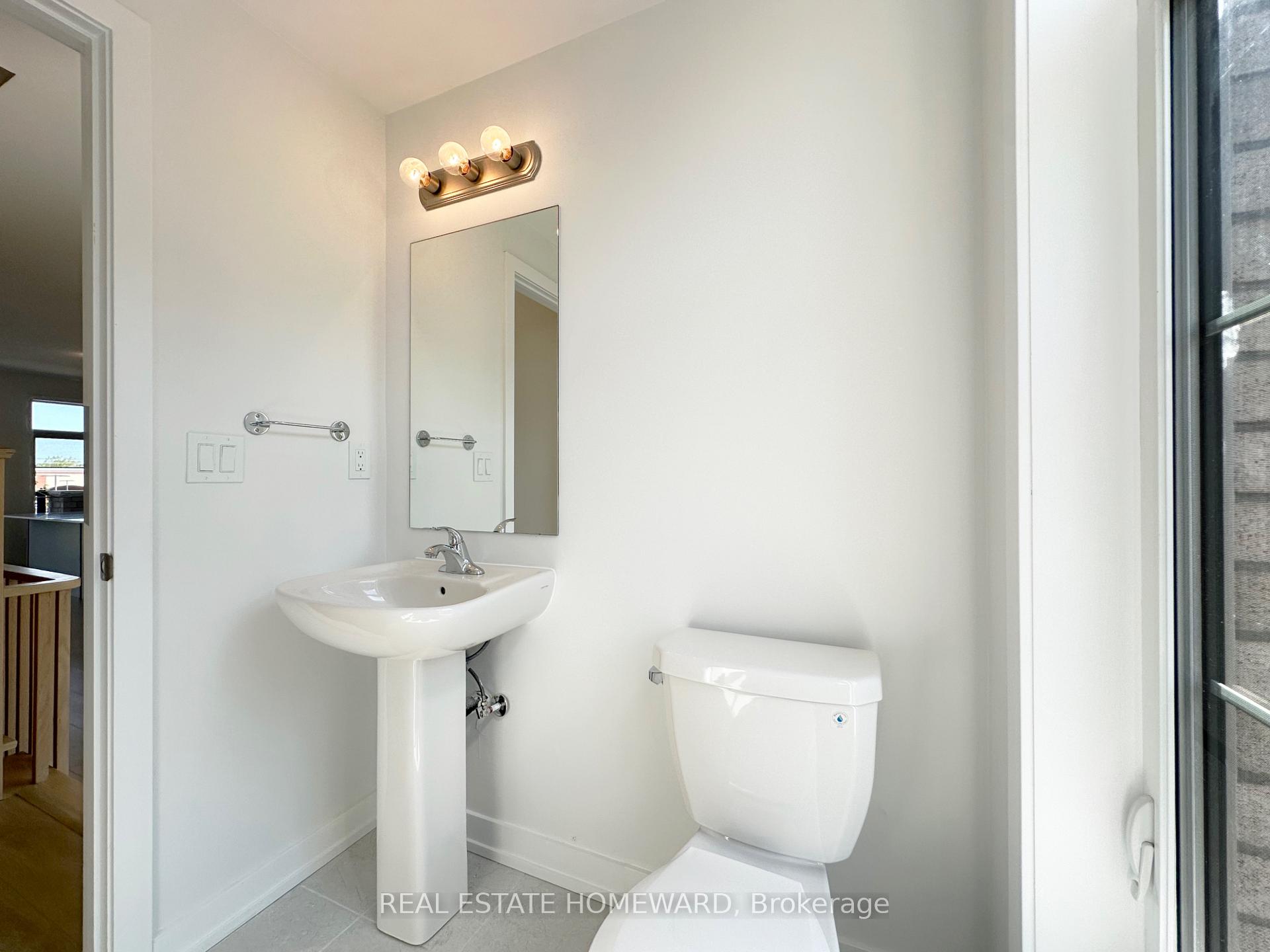 Photo 8 of Unit 303, 1655 Palmers Sawmill Road, Pickering, Duffin Heights — HOMEH