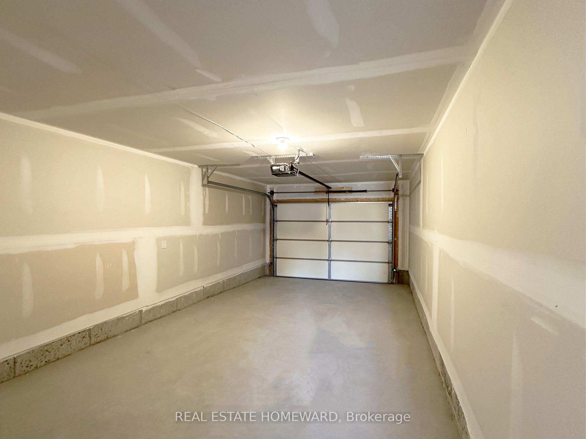 Photo 17 of Unit 303, 1655 Palmers Sawmill Road, Pickering, Duffin Heights — HOMEH