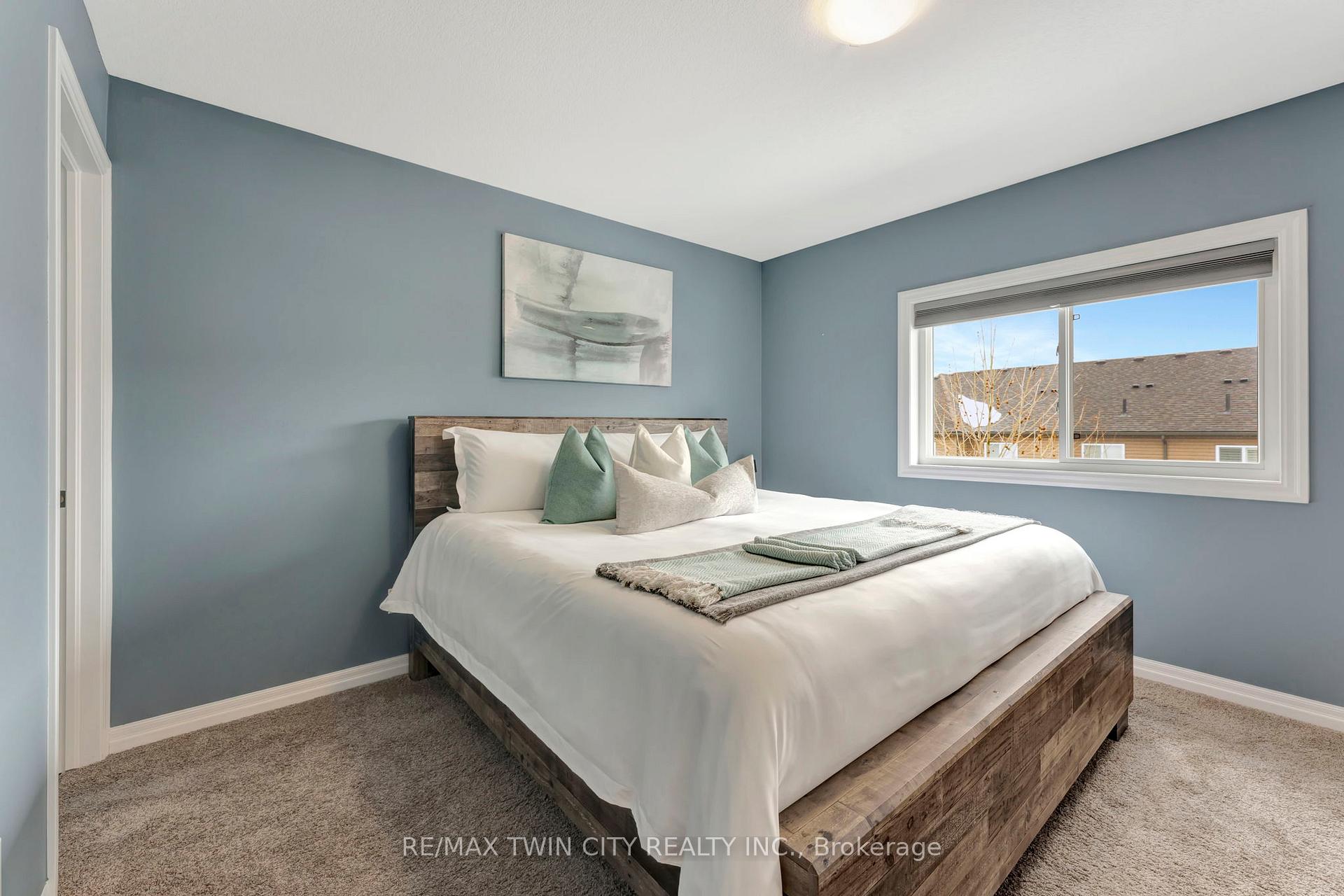 Photo 10 of Unit 9B, 388 Old Huron Road, Kitchener, Brigadoon — HOMEH