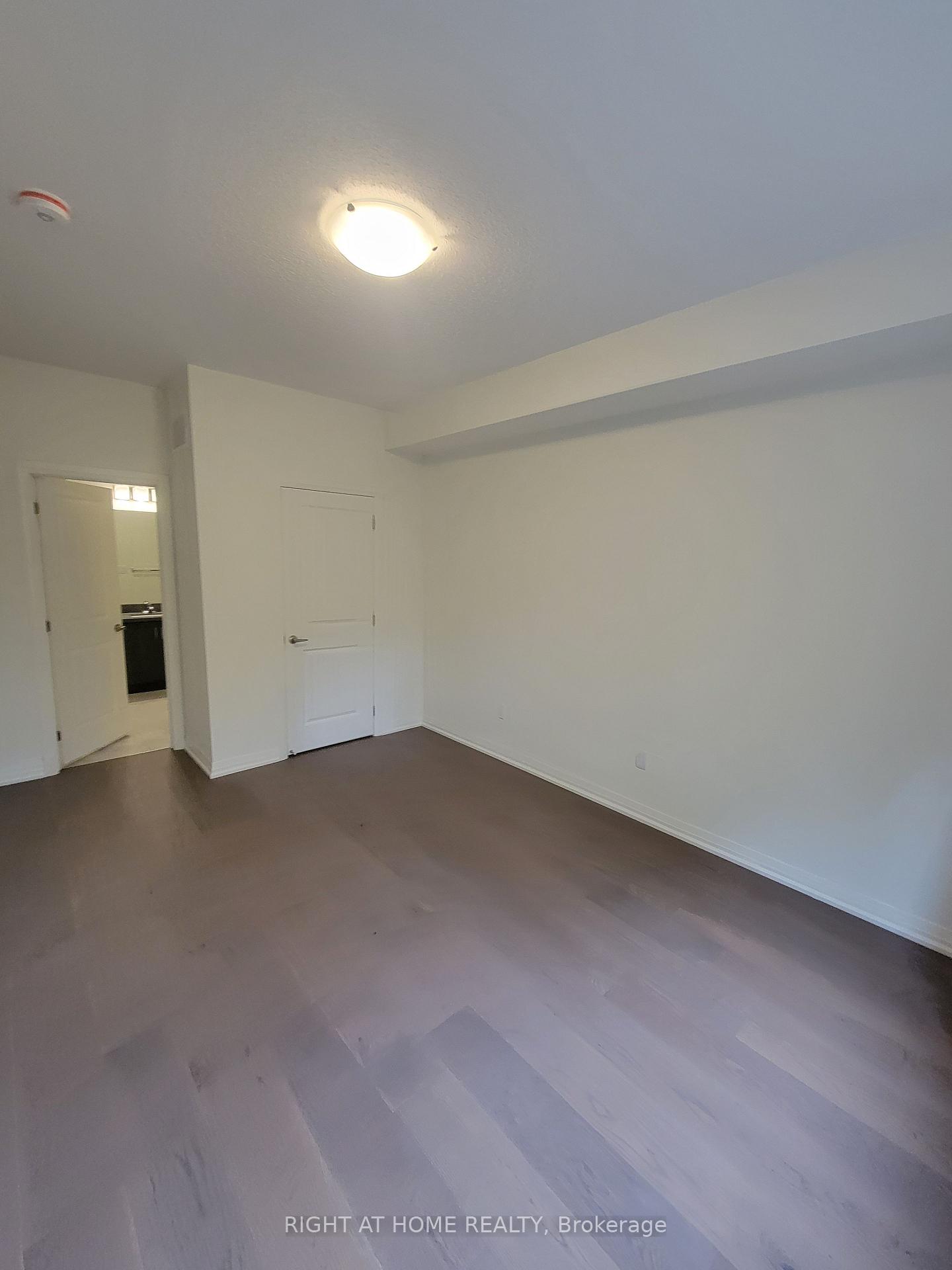 Photo 10 of 24 Lahey Crescent, Penetanguishene — HOMEH