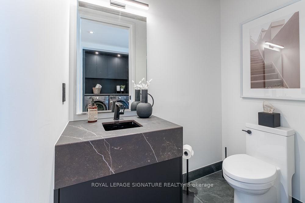 Photo 9 of Unit 705, 60 Bathurst Street, Toronto, Niagara — HOMEH