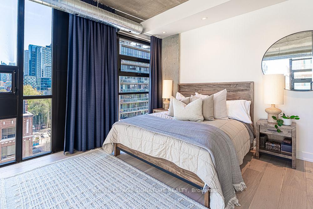 Photo 14 of Unit 705, 60 Bathurst Street, Toronto, Niagara — HOMEH