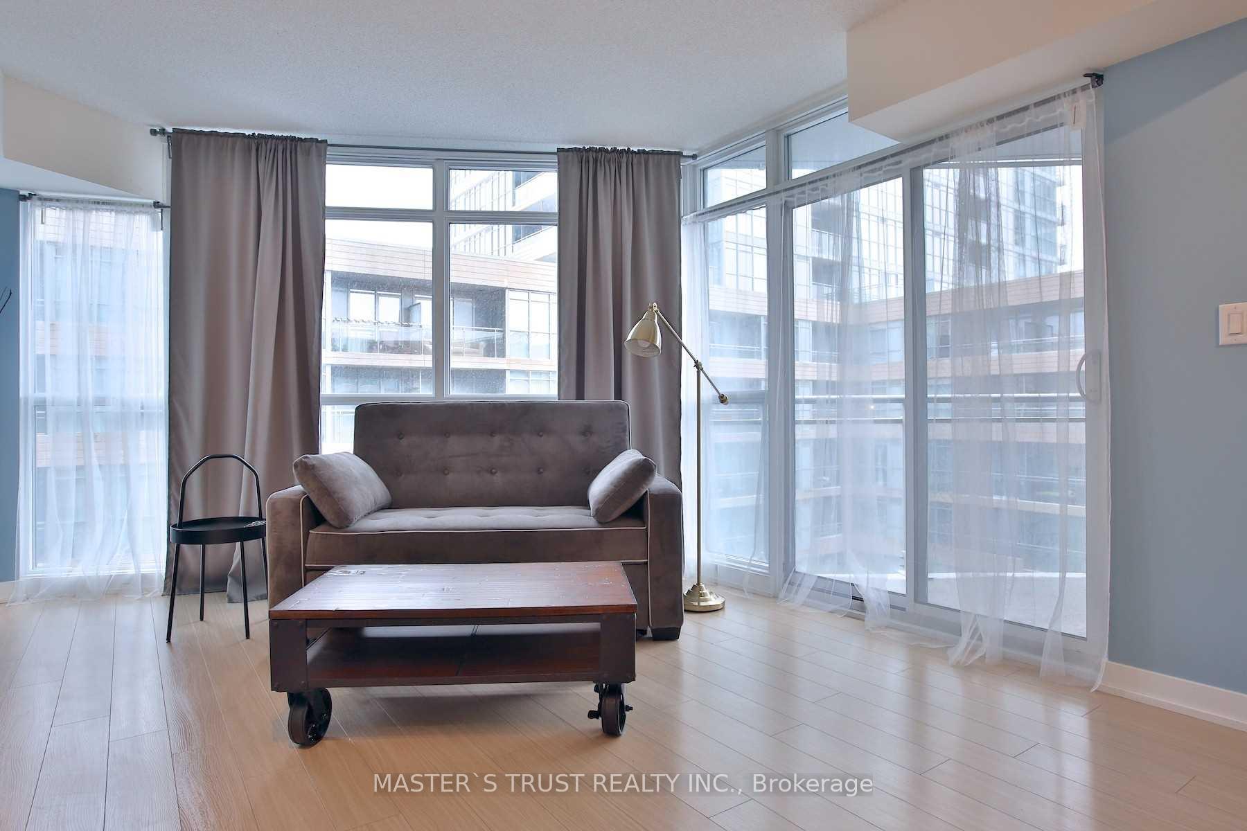 Photo 12 of Unit 932, 21 Iceboat Terrace, Toronto, Waterfront Communities — HOMEH