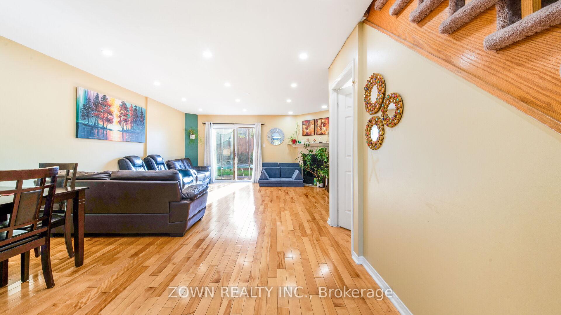 Photo 13 of Unit 2, 6 Mason Road, Scarborough, Scarborough Village — HOMEH