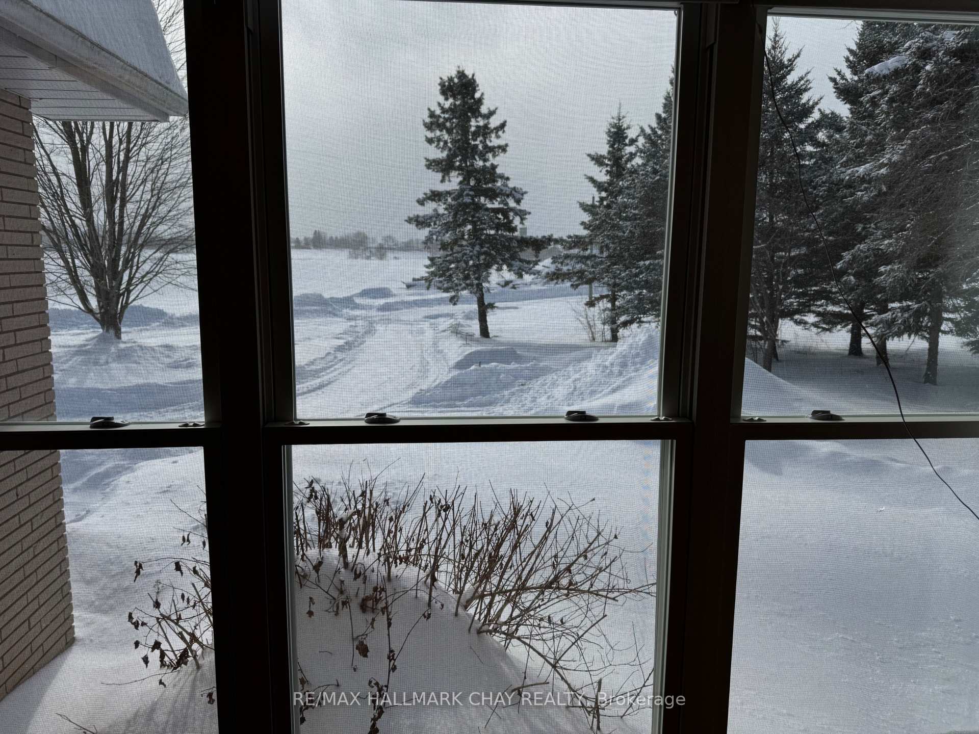 Photo 12 of 763 - MAIN LEVEL Penetanguishene Road, Barrie, 400 North — HOMEH
